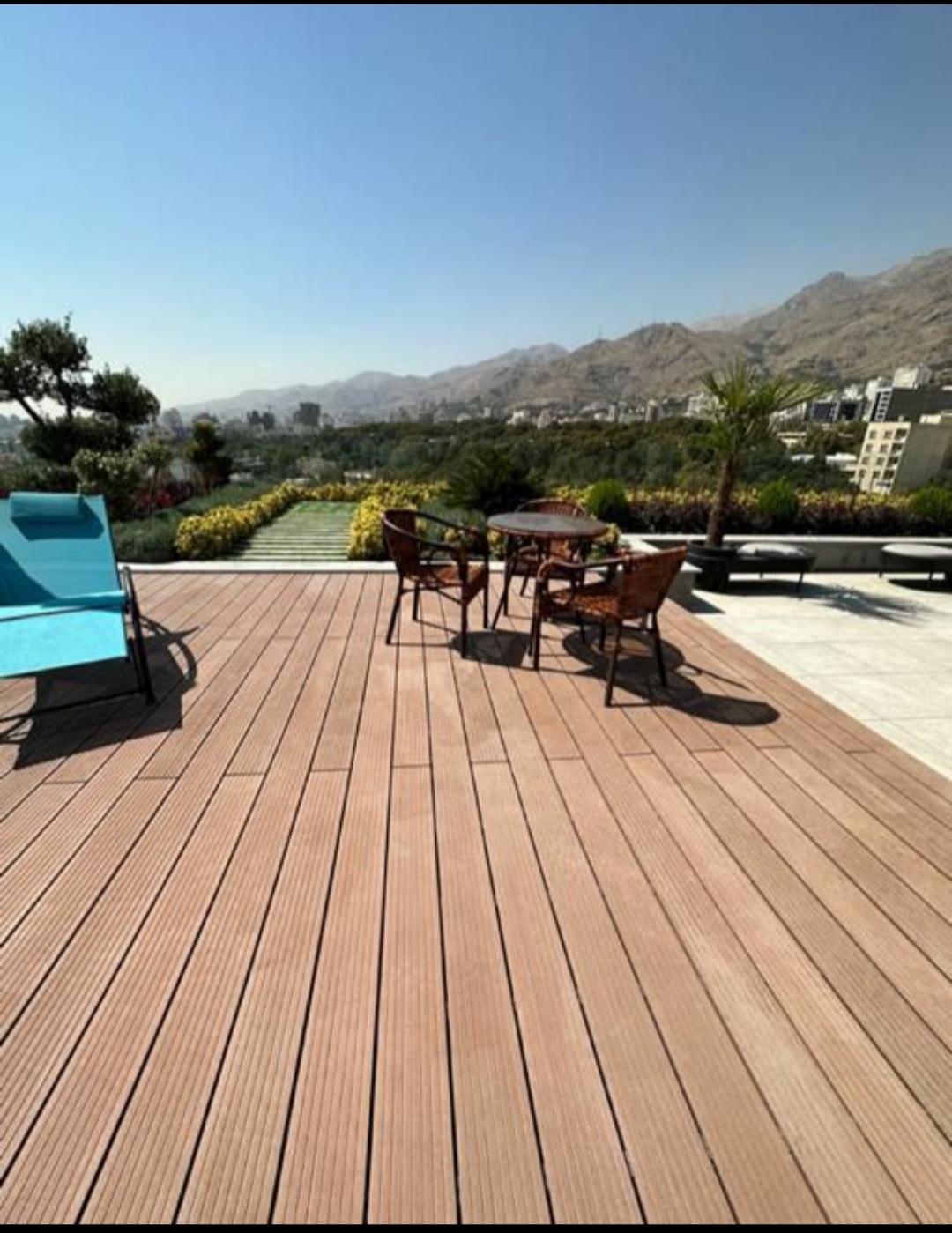 نیاوران برجباغ ابر لاکچری 256 مدرن لوکیشن اول ویو 42 متر تراس