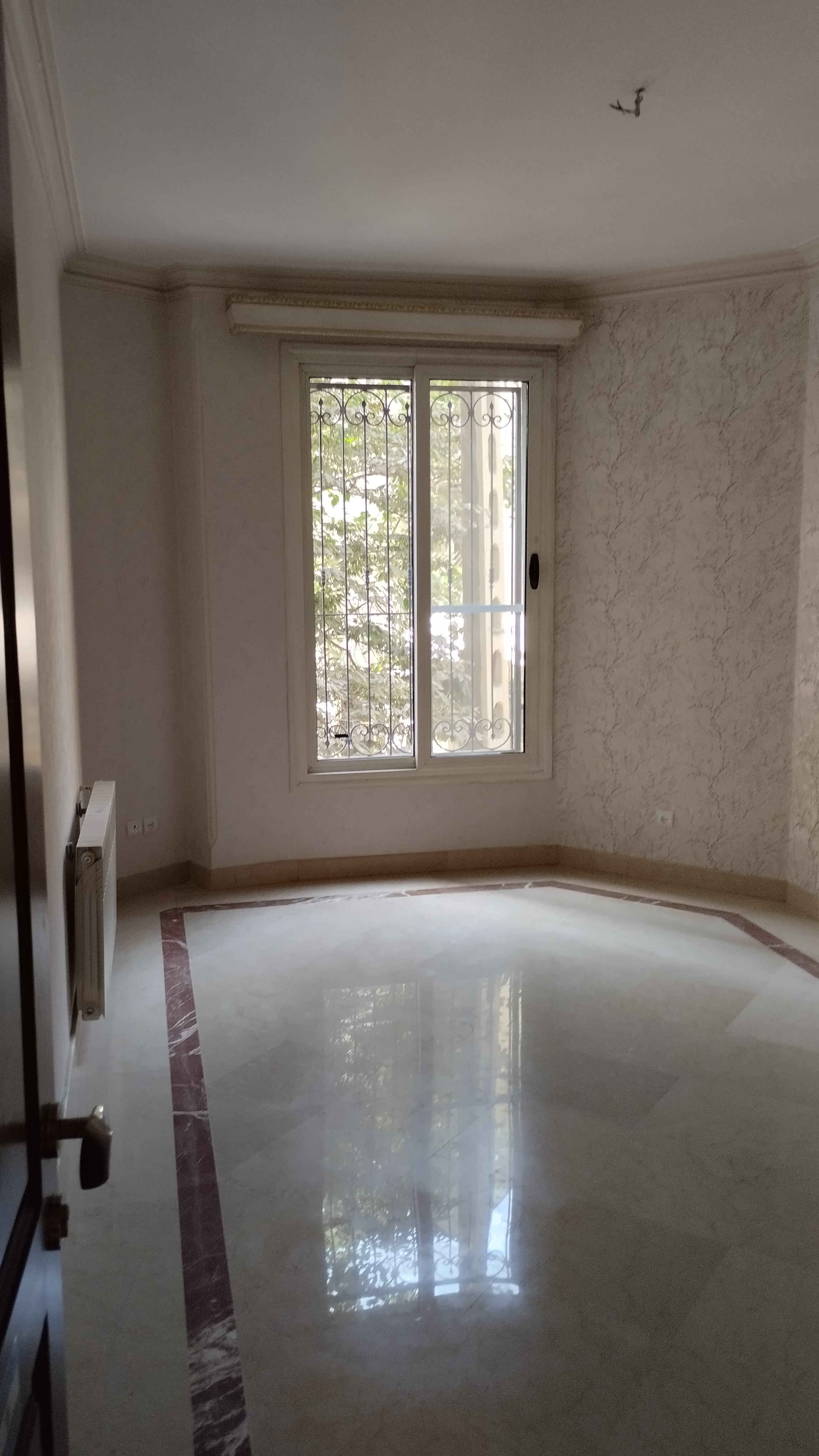 فروش آپارتمان 140 متر نیاوران 3 خواب فول امکانات