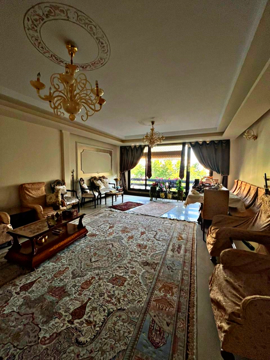 فروش آپارتمان 150متر نیاوران 3خواب 2پارکینگ ویو باغ