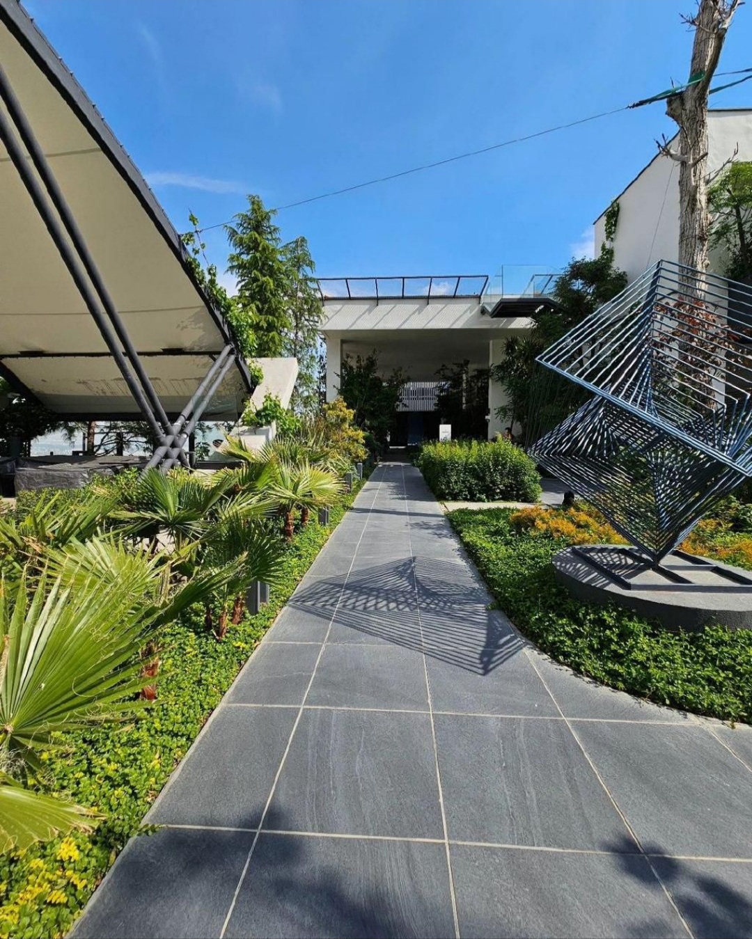 فروش آپارتمان 189 متر مدرن نیاوران لوکیشن دسترسی ویو امنیت تهاتر