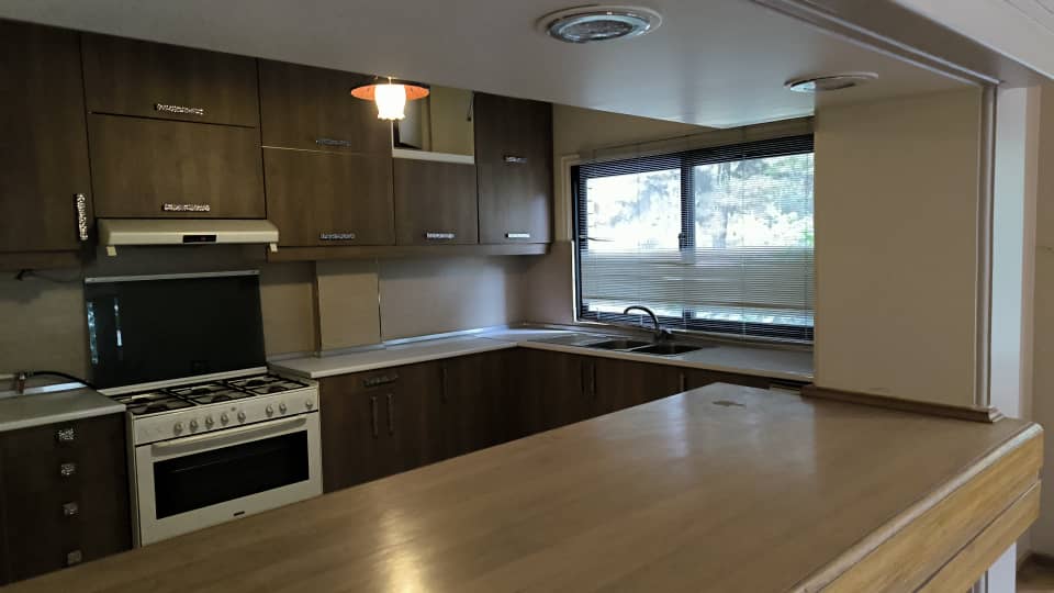 اجاره آپارتمان 255 متر دربند غرق نور