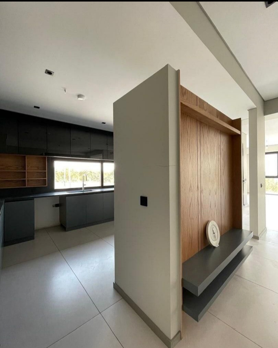 فروش اپارتمان نیاوران 207 ممتر پاگرد مجزا لوکیشن اول امنیت دسترسی تهاتر ویو سبز