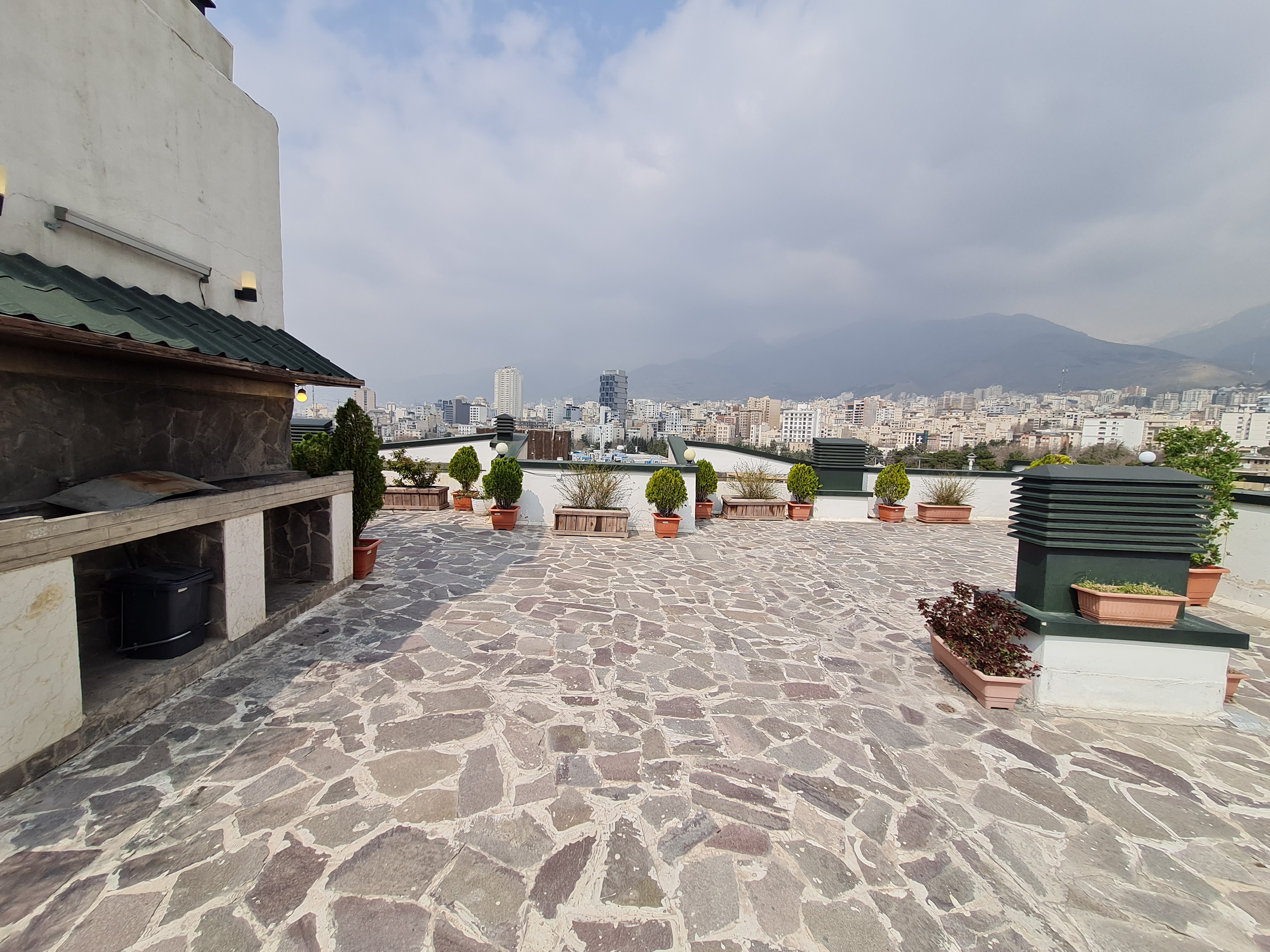فروش آپارتمان 125 متر تاپ لوکیشن اقدسیه
