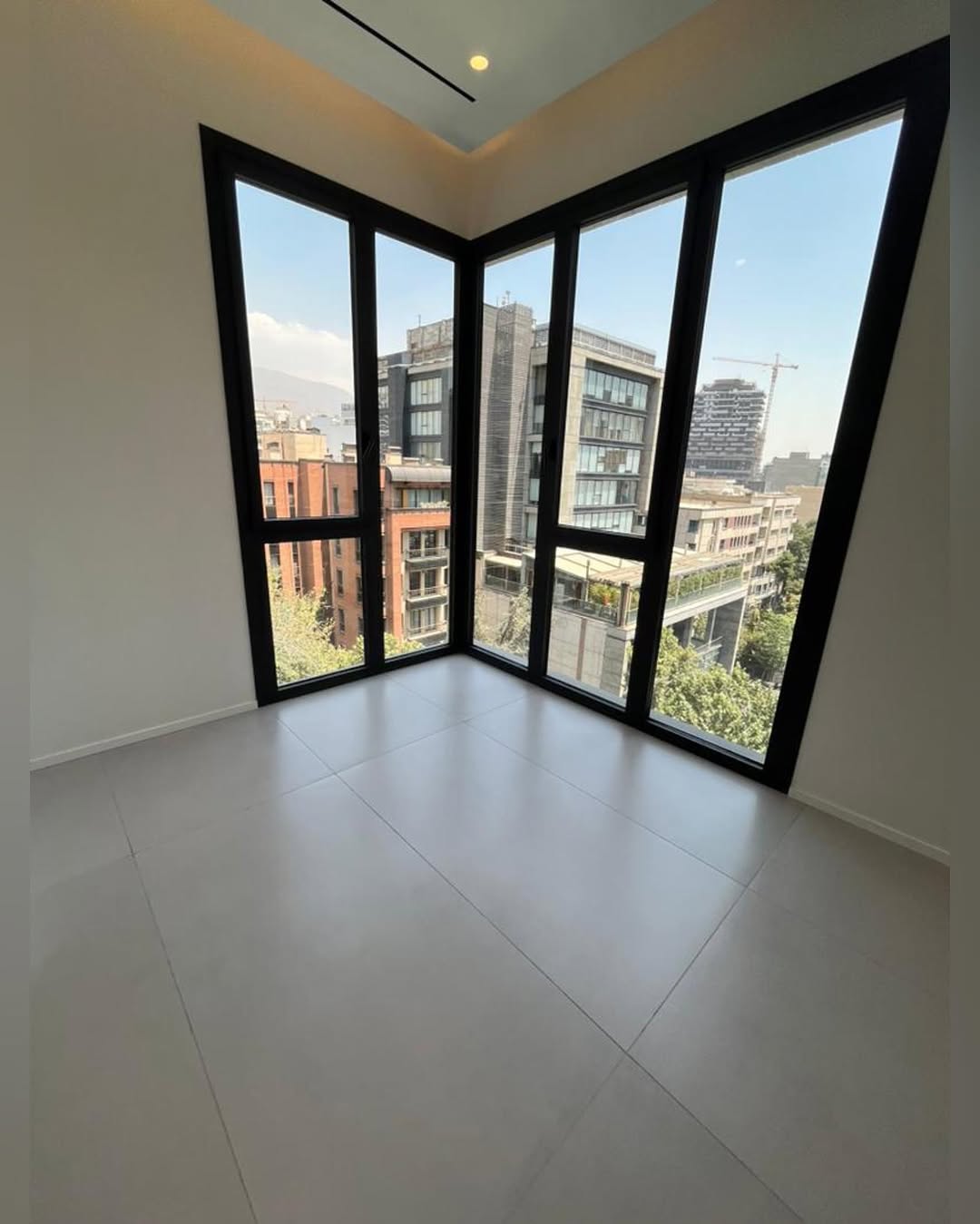 اجاره آپارتمان 220 متری در نیاوران