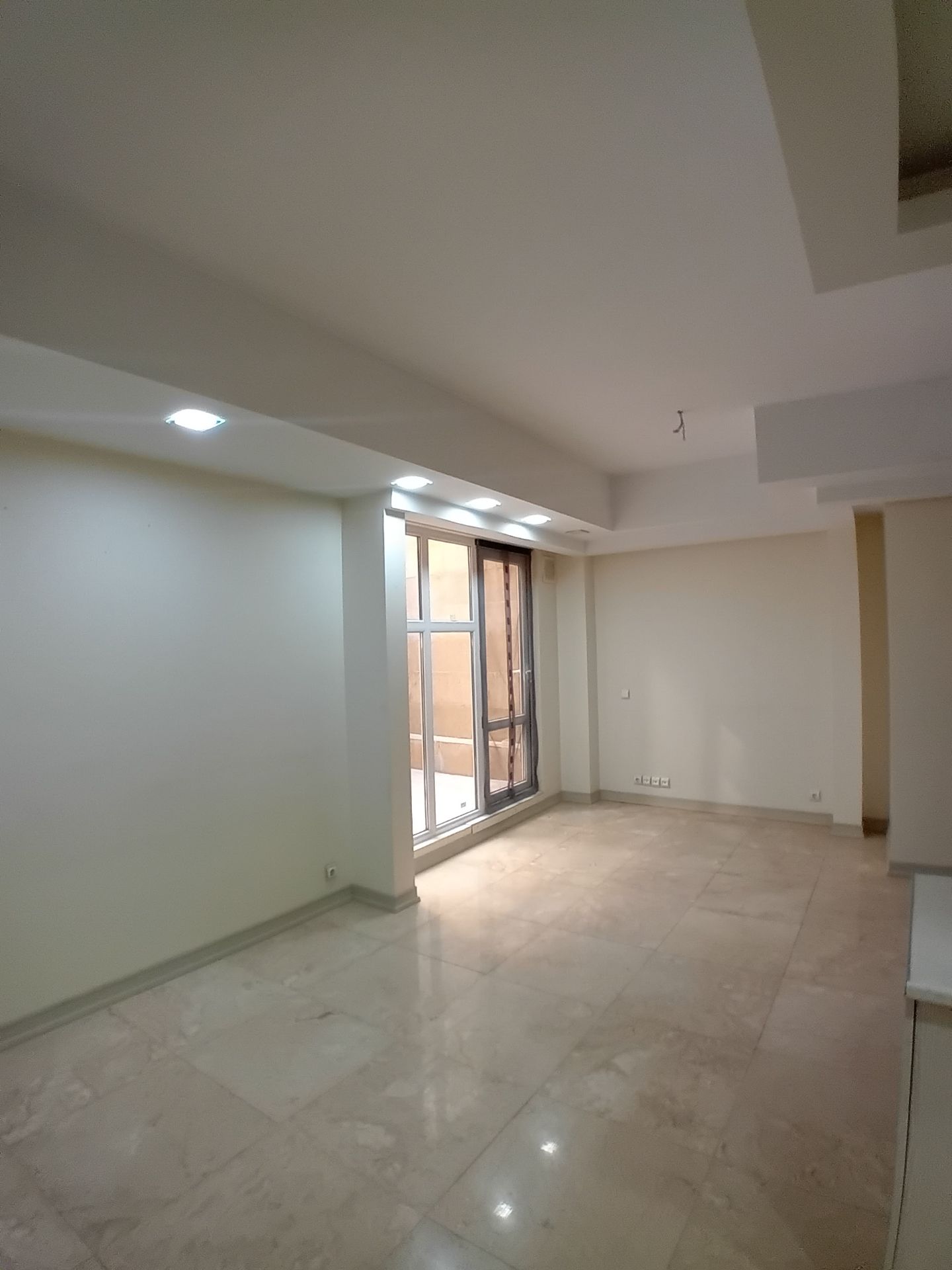 فروش آپارتمان 75 متر سوهانک 2 خواب کم سن