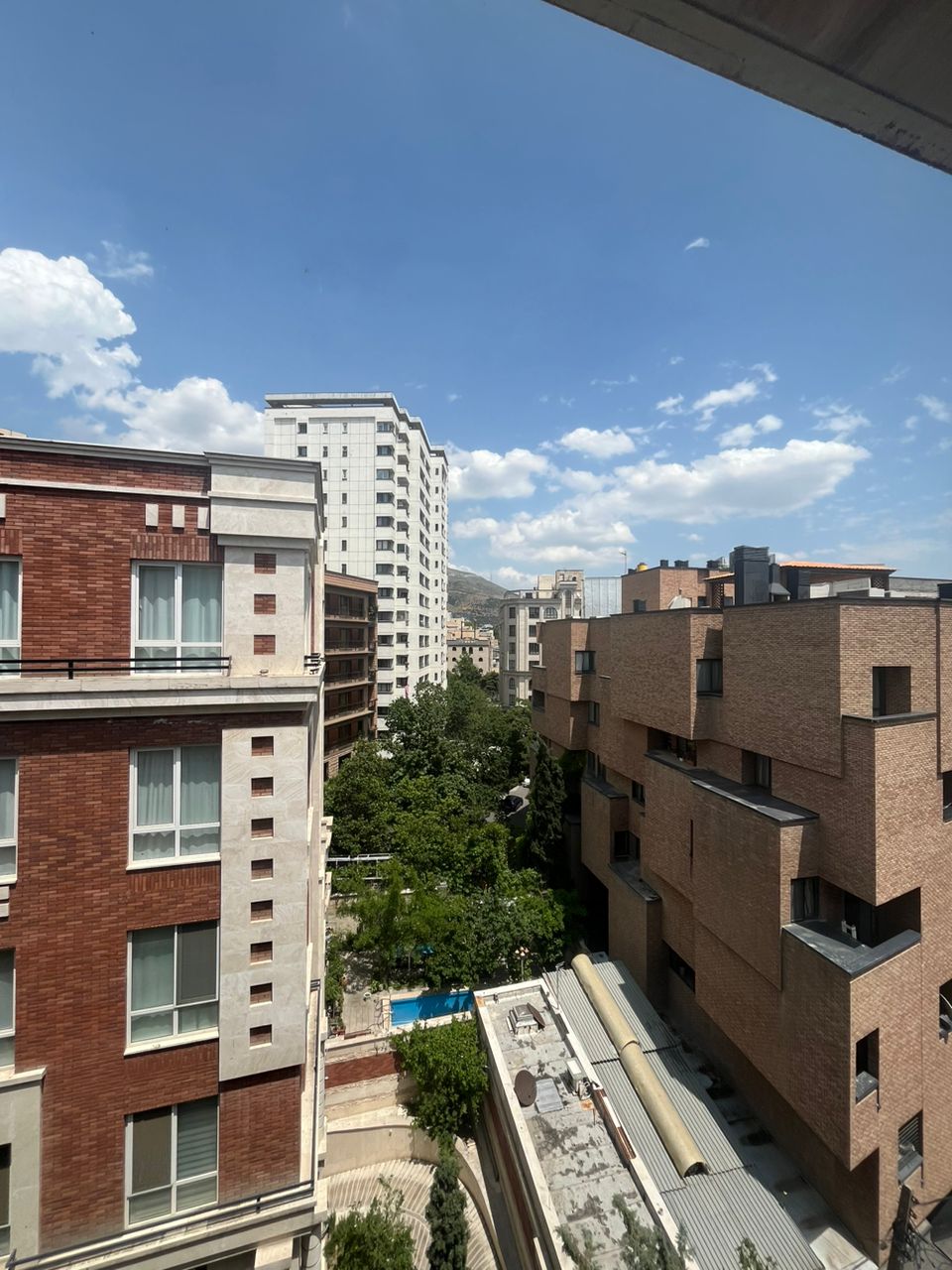 اجاره اپارتمان  200متر نیاوران سه خواب تاپ لوکیشن