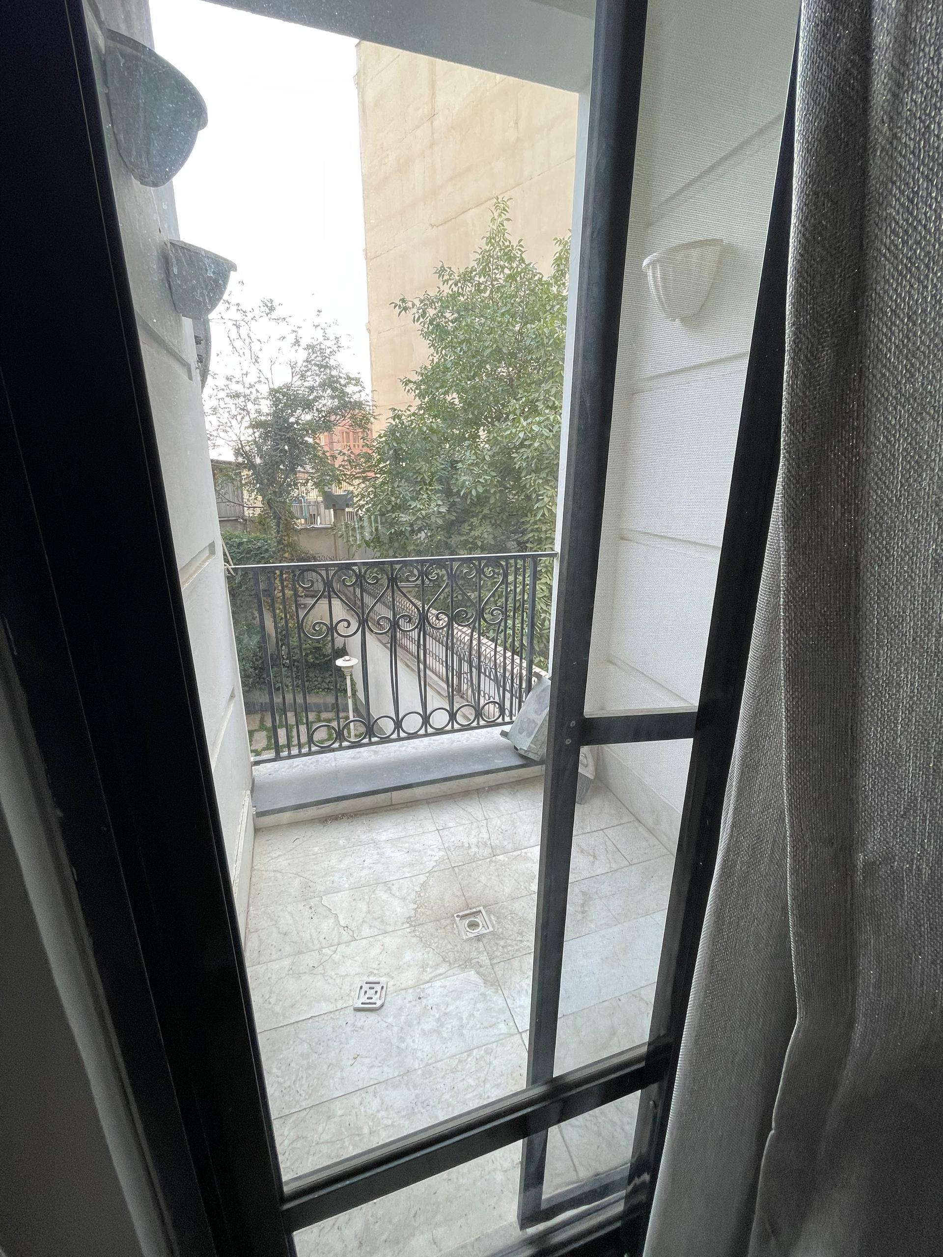 140متر نیاوران