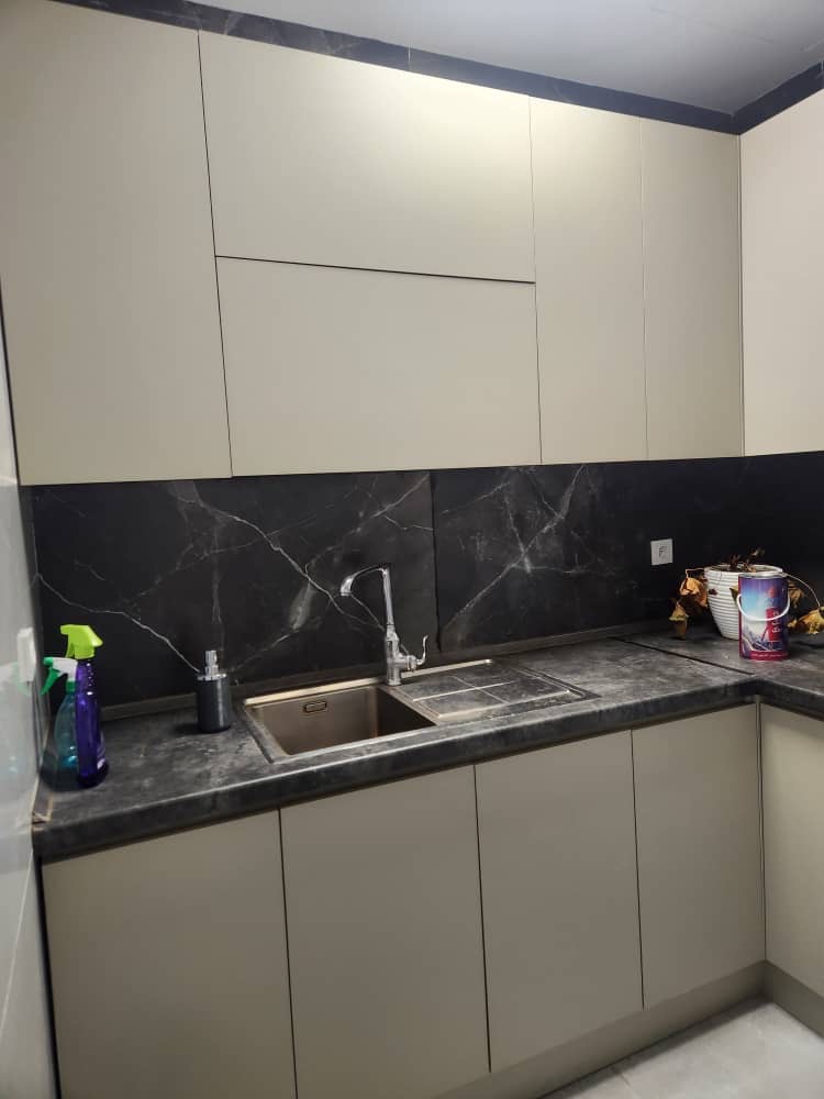 170 متر سند اداری برج نیاوران سنتر