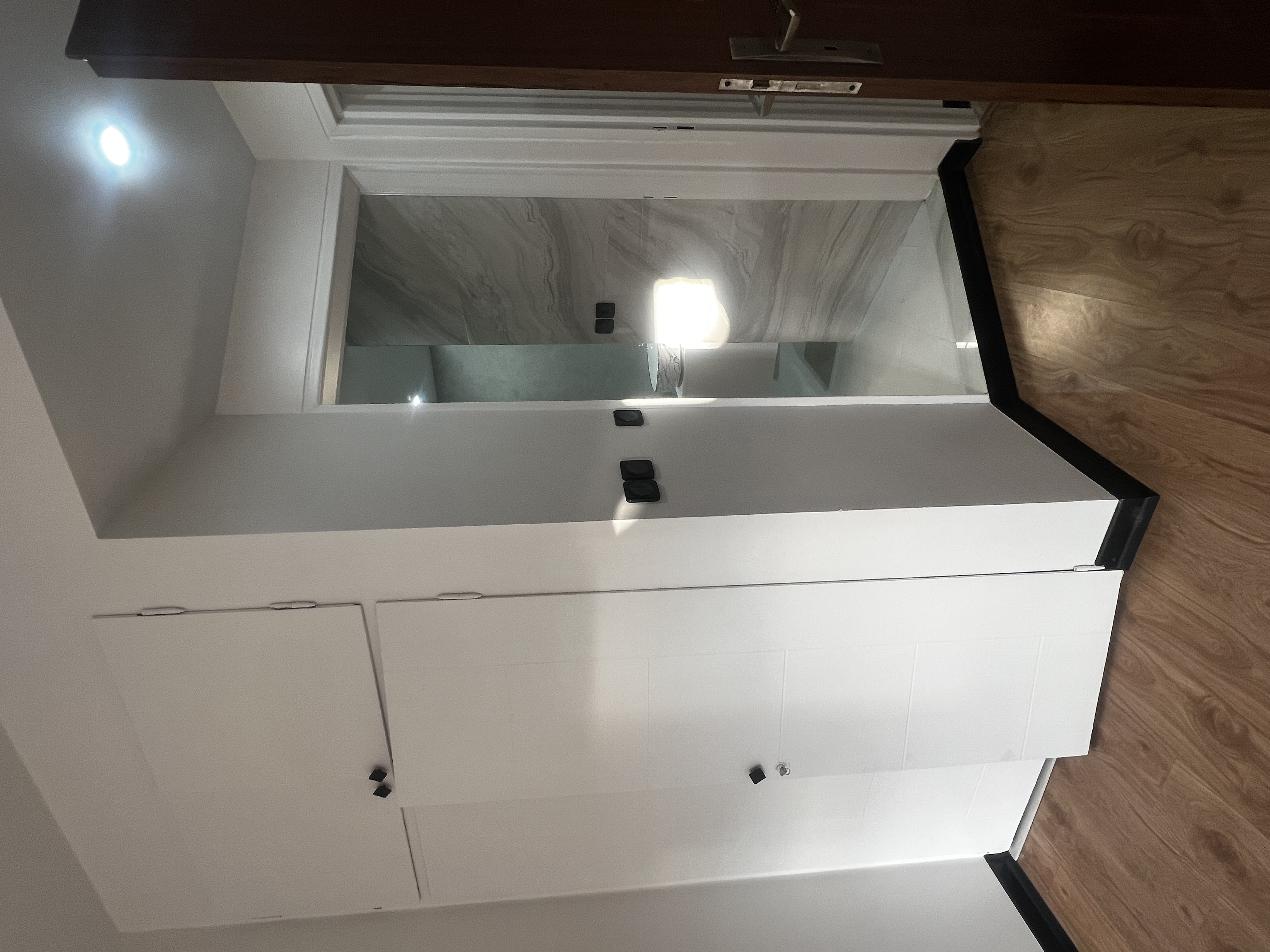 فروش آپارتمان 100 متر دولت فول بازسازی غرق نور مستقیم