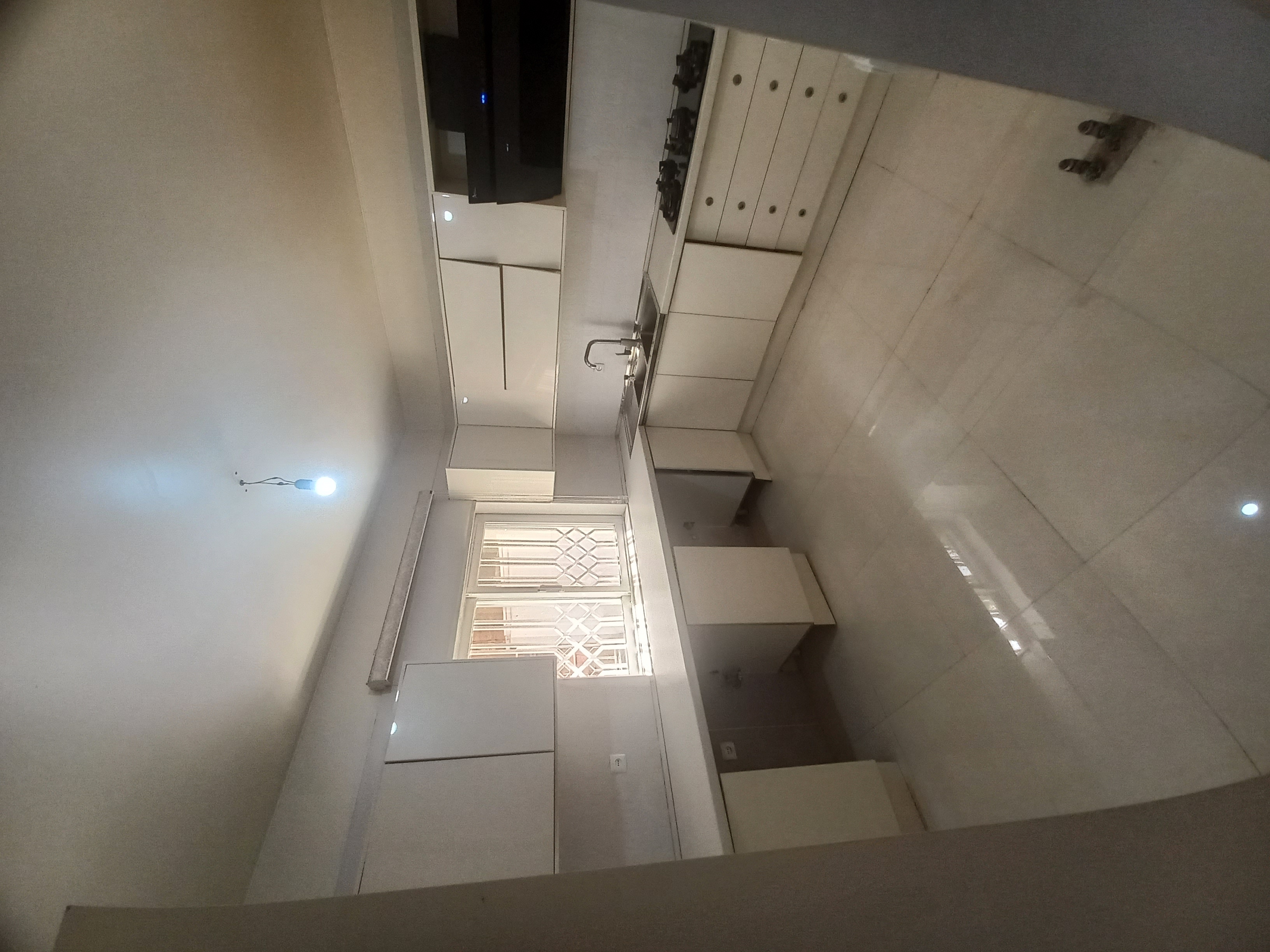 اجاره آپارتمان 120 متر دروس تاپ لوکیشن