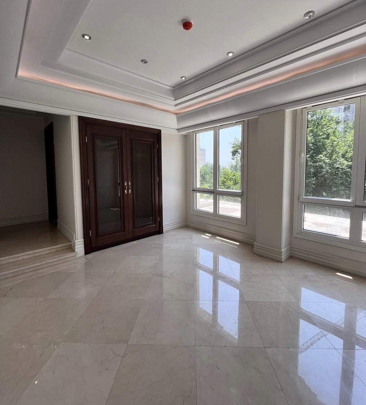 فروش آپارتمان 195 متر دولت نور مستقیم تراس بزرگ بدون مشابه