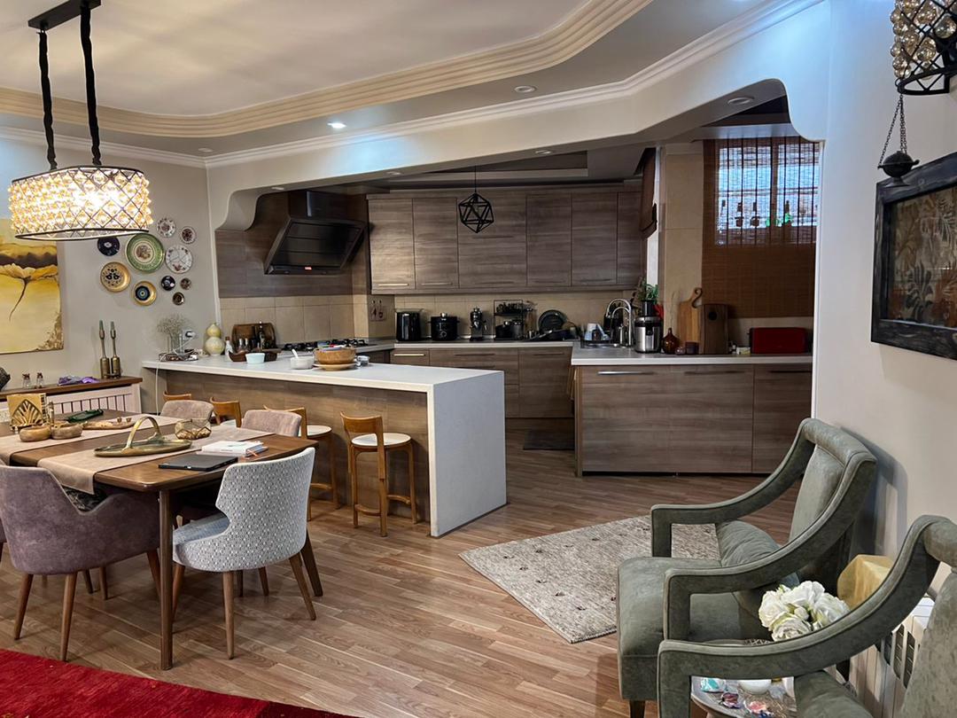 فروش آپارتمان 112 متر تاپ لوکیشن آجودانیه