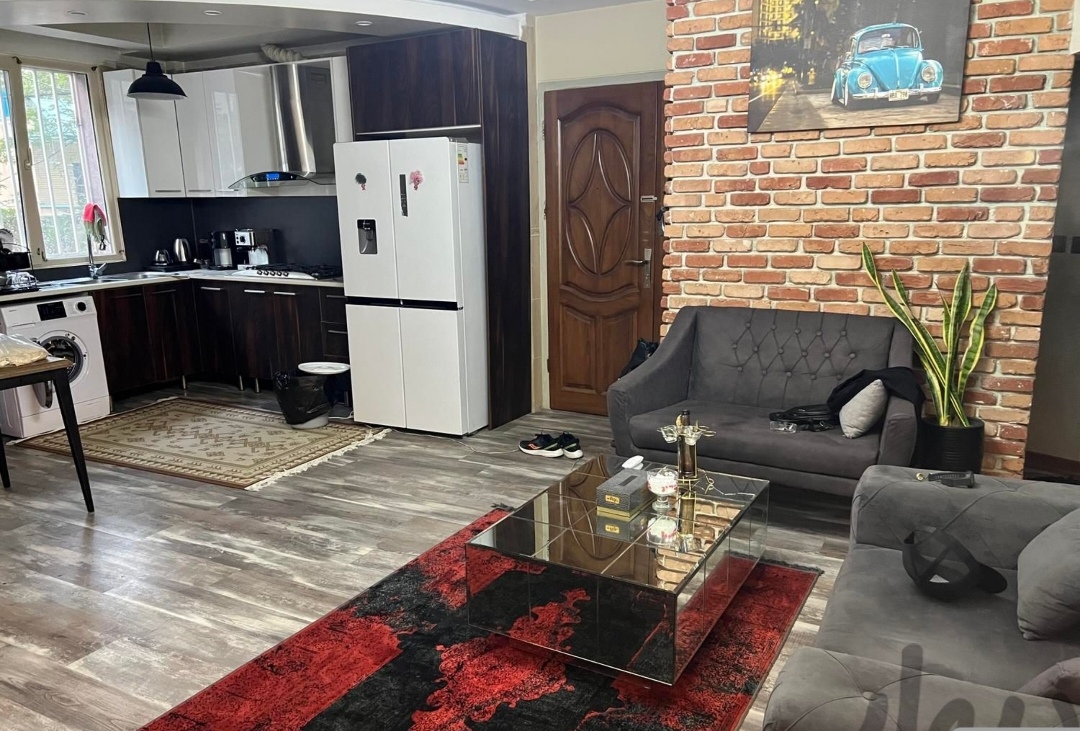 فروش آپارتمان 80 متر قلهک دو جهت نور