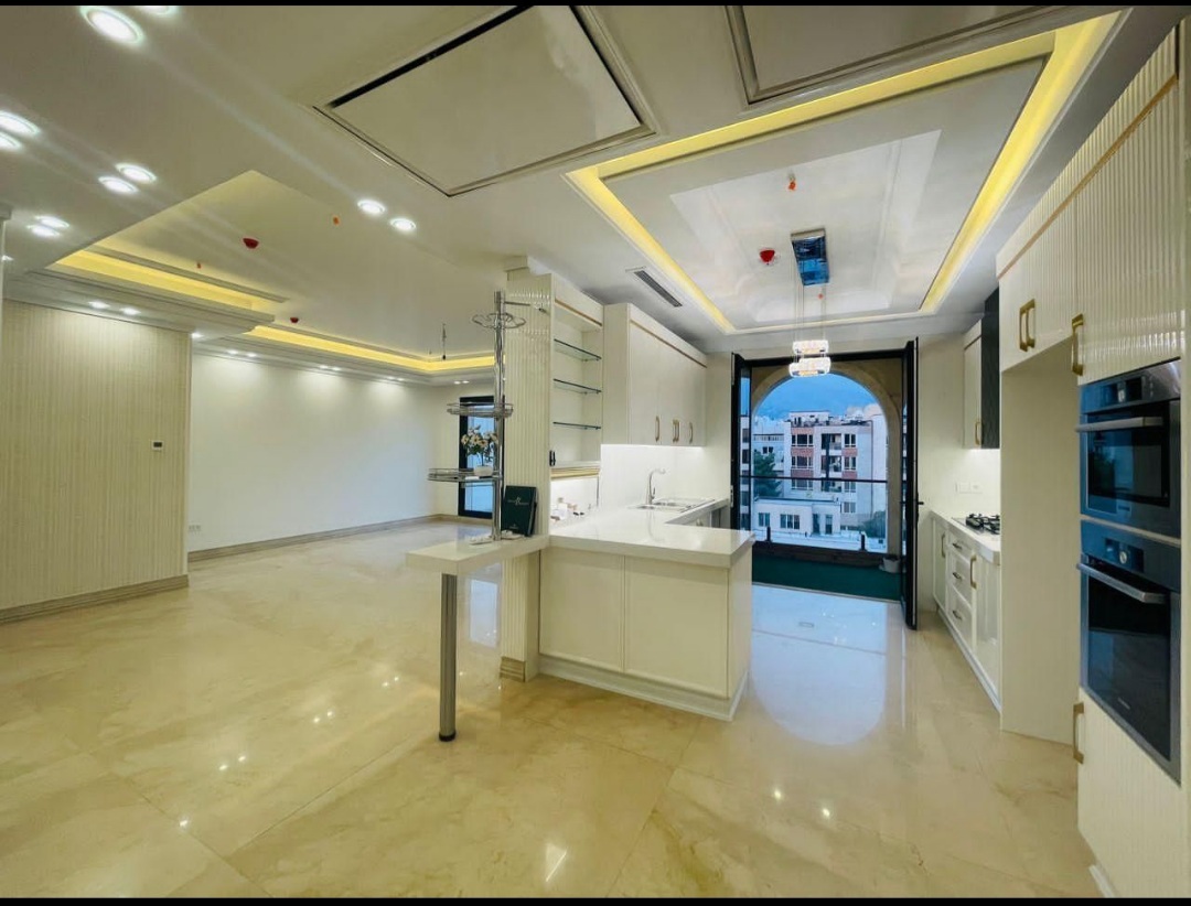 فروش آپارتمان اقدسیه 189 متر لوکیشن دسترسی  قابلیت سرمایه گذاری برند