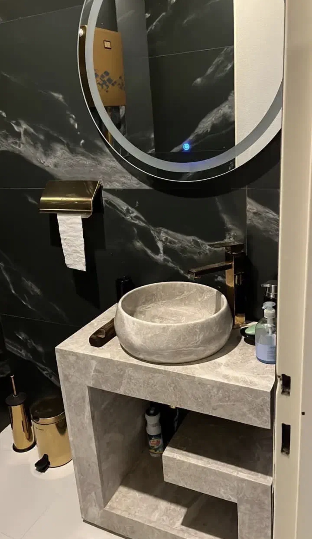 فروش آپارتمان 200 متر قیطریه تاپ لوکیشن