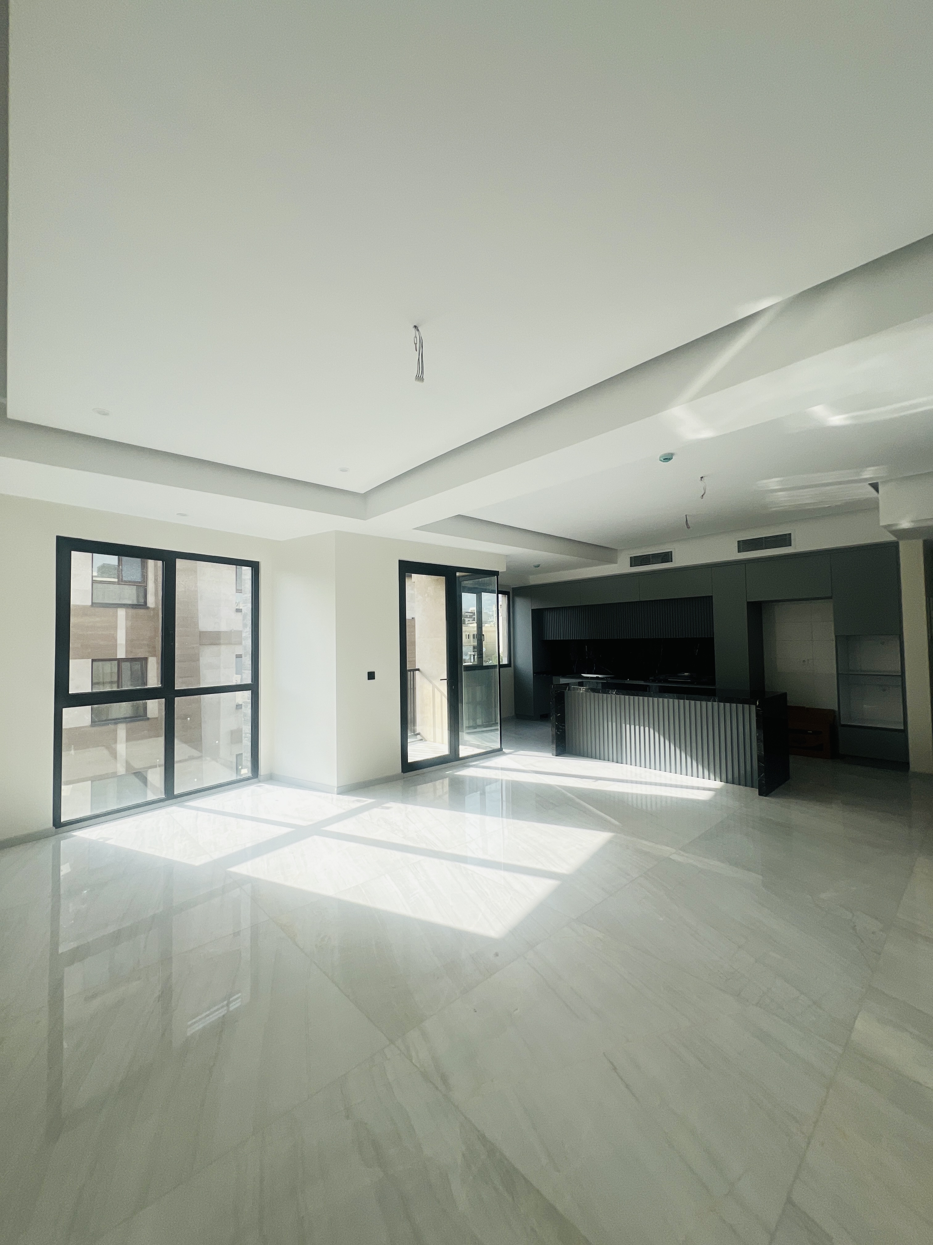 فروش آپارتمان 130 متر دیباجی 3 خواب فول امکانات