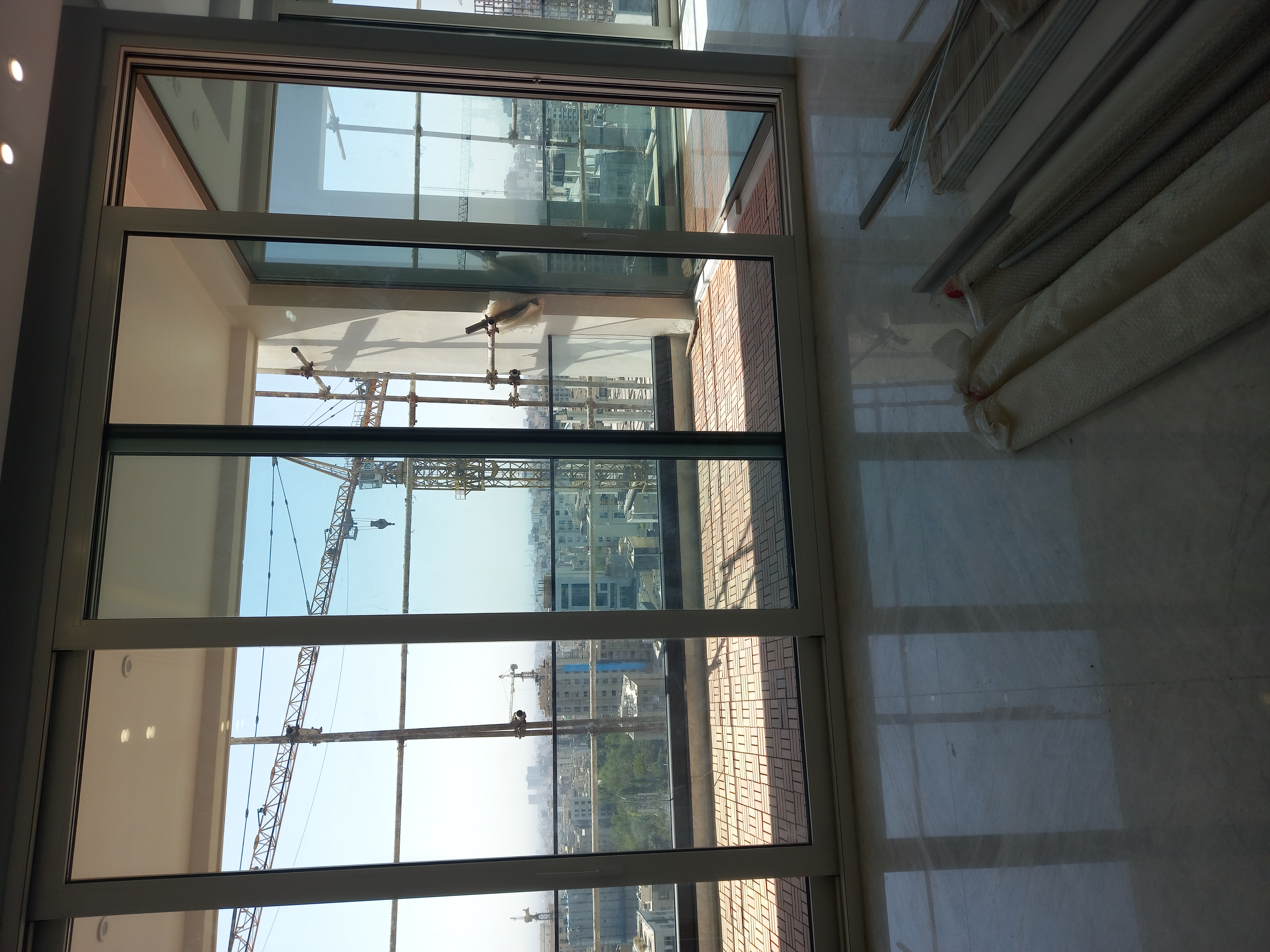 فروش آپارتمان 218متر نیاوران همکف با حس پنت هاوس ارتفاع سقف 4.50