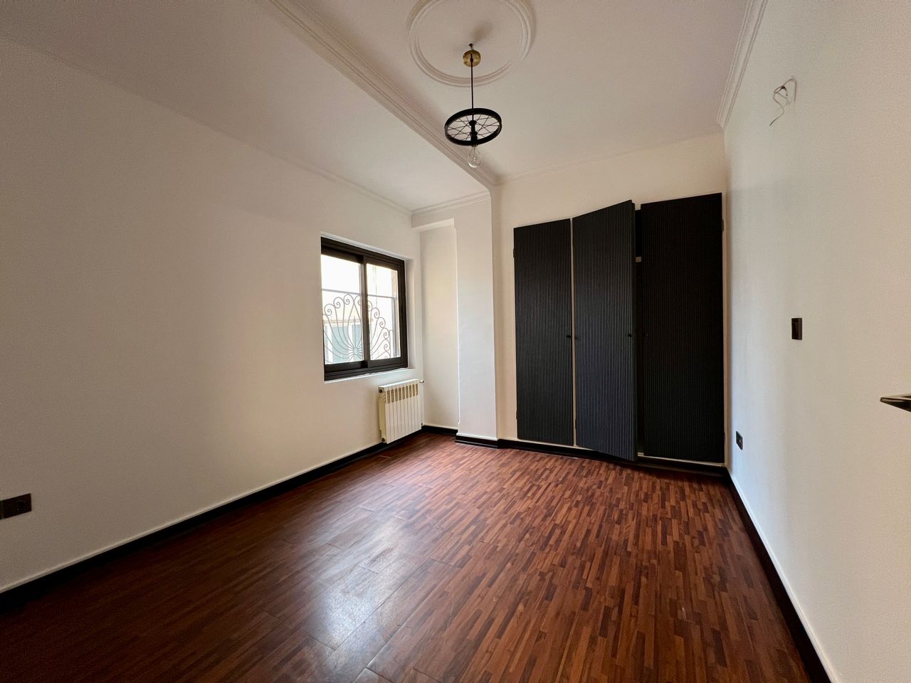 فروش آپارتمان 133متر اختیاریه بازسازی شده