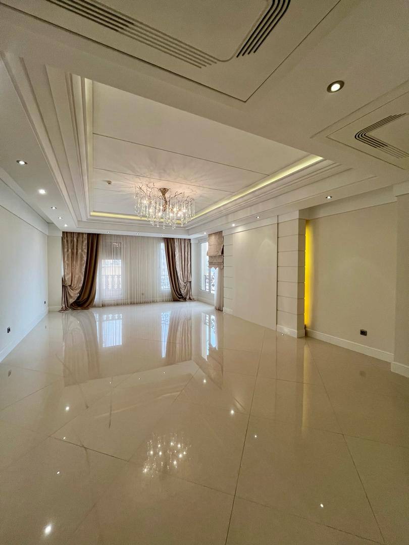 فروش آپارتمان 200 متر نیاوران فول مشاعات