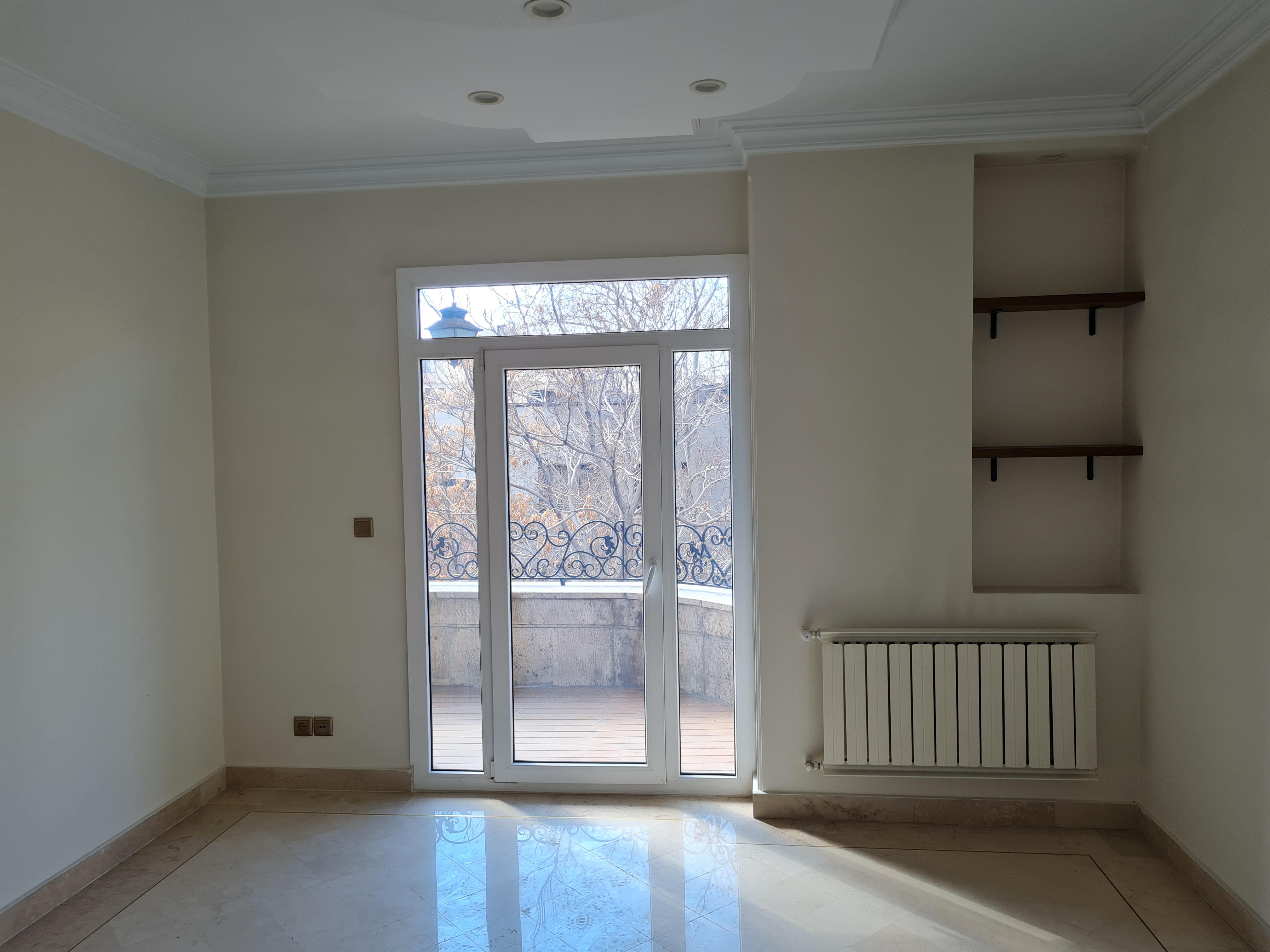 فروش آپارتمان 200 متر تاپ لوکیشن دروس