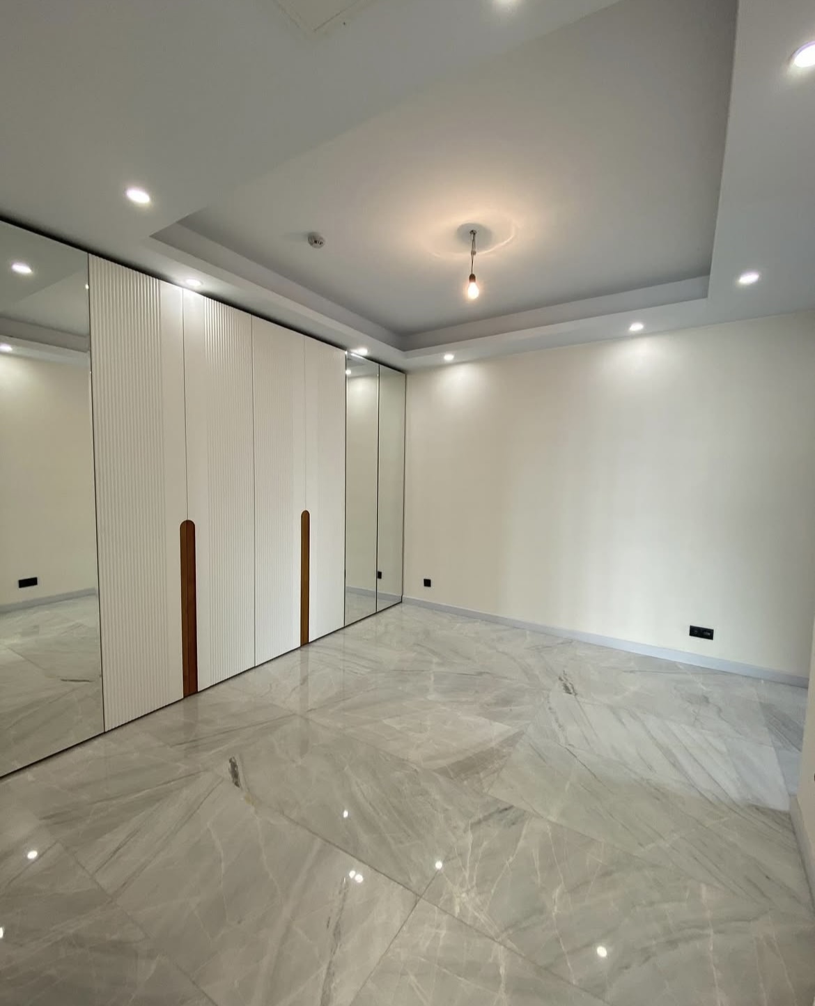 فروش آپارتمان 195 متر منظریه تاپ لوکیشن