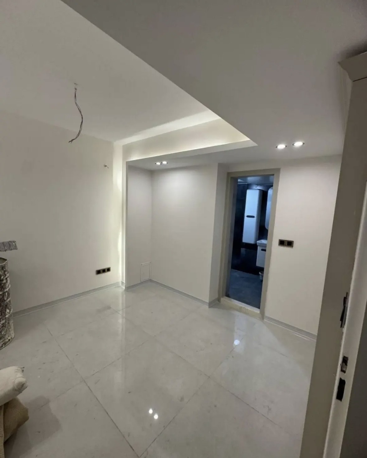 فروش واحد 100متری دولت مشاعات شیک