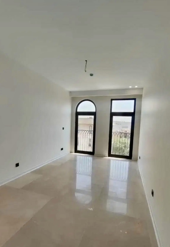اجاره آپارتمان 180 متر دولت تاپ لوکیشن