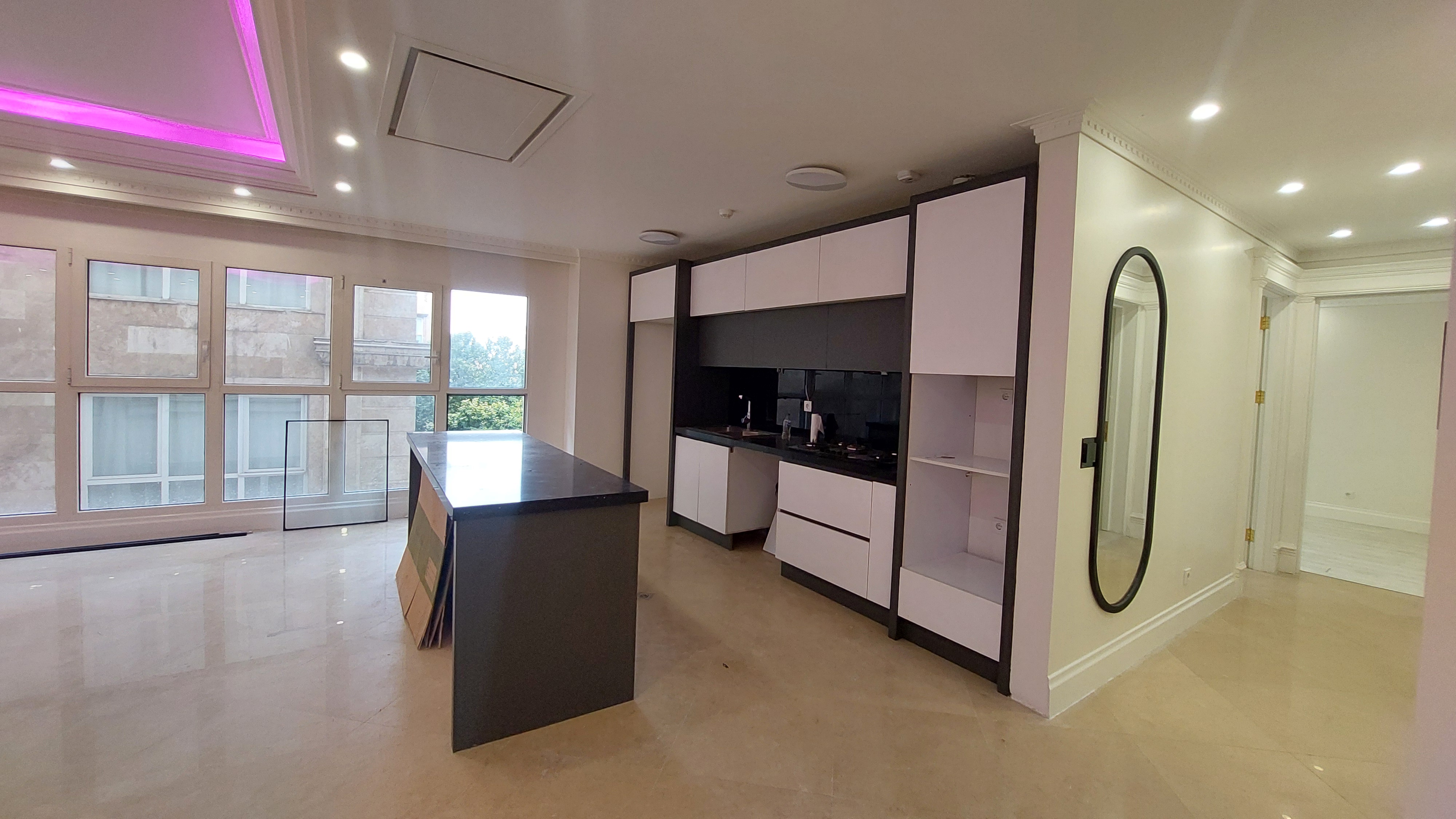 140متر ارزنده و برند تاپ لوکیشن مرجان نیاوران