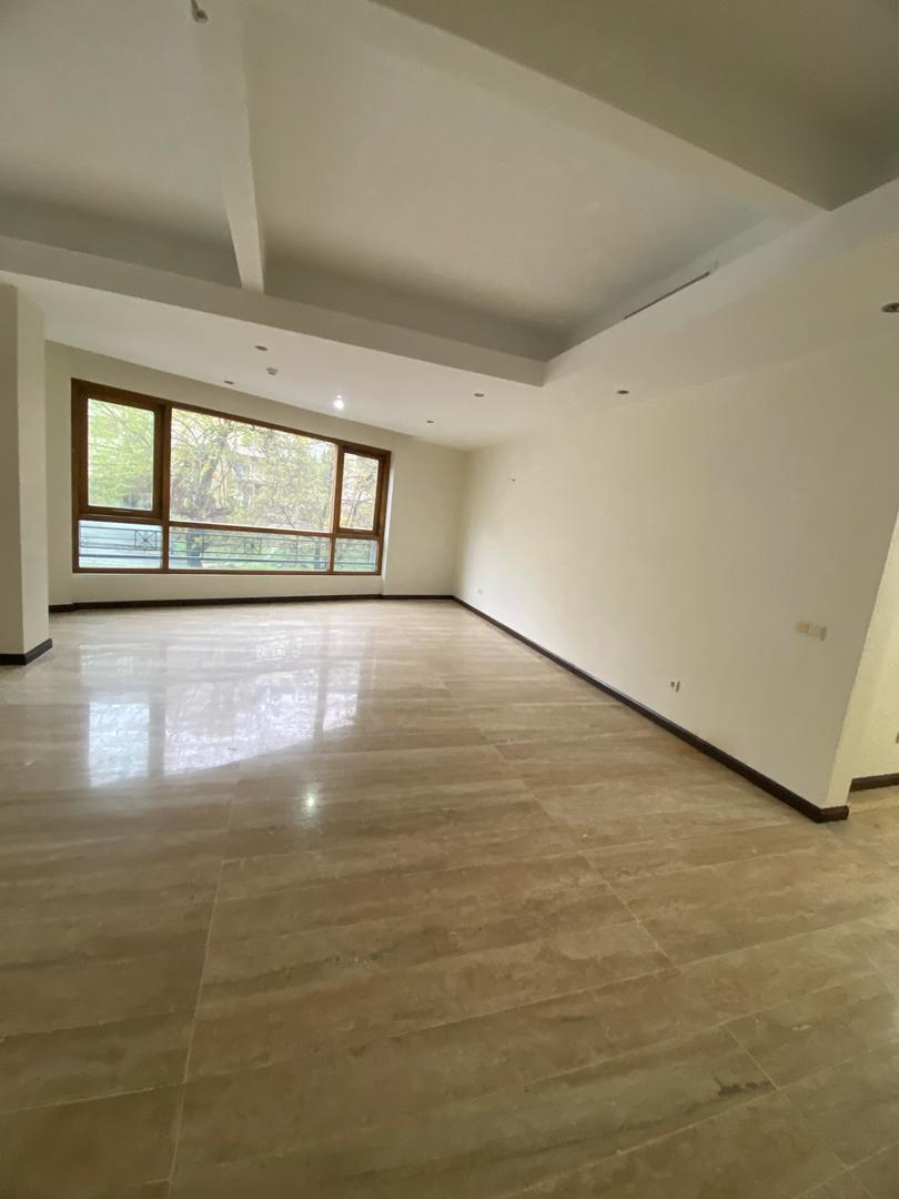 اپارتمان 240متری سه خواب فول مشاعات
