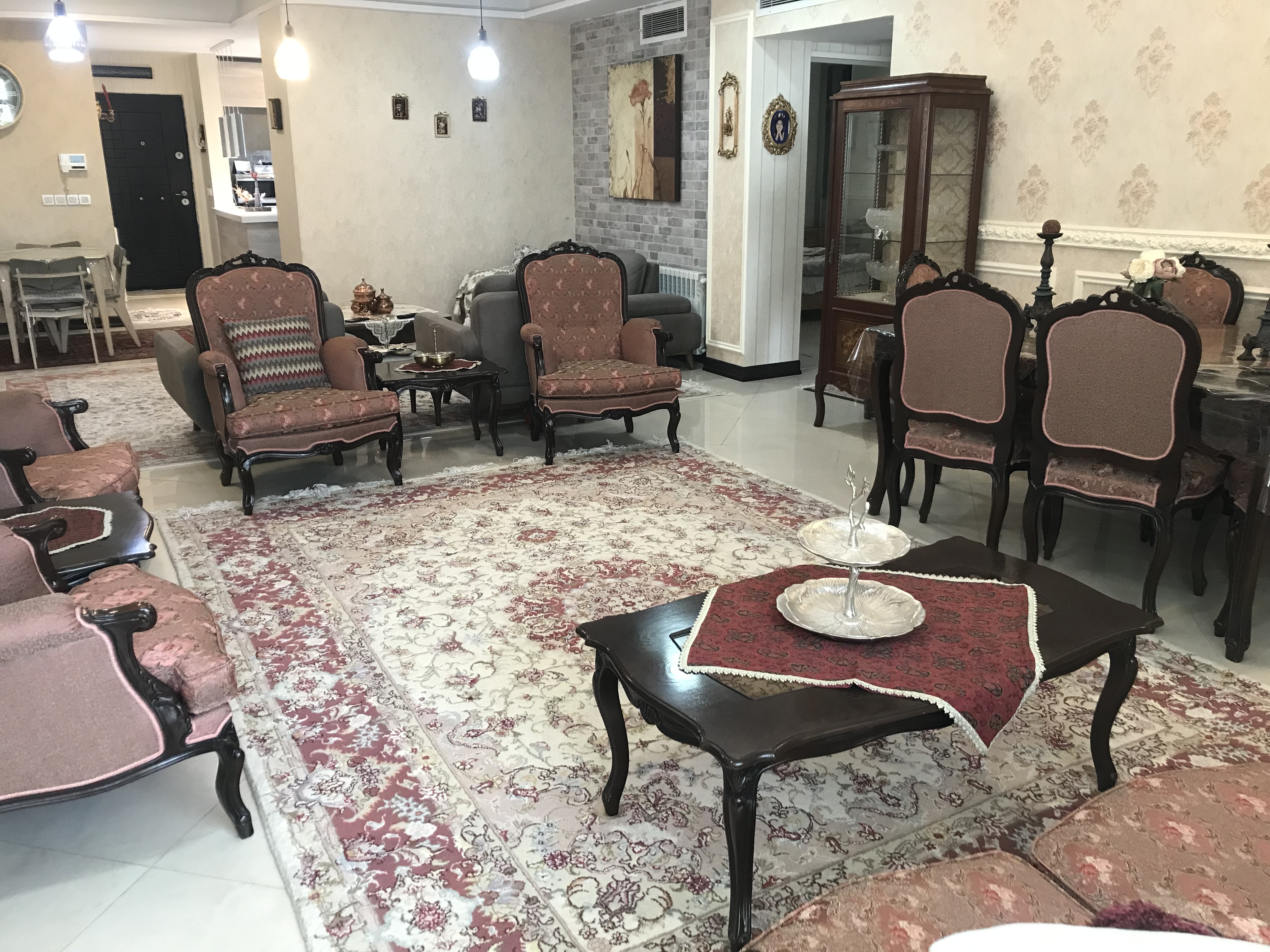 فروش آپارتمان 130 متر شهرک محلاتی خوش نقشه لوکیشن عالی
