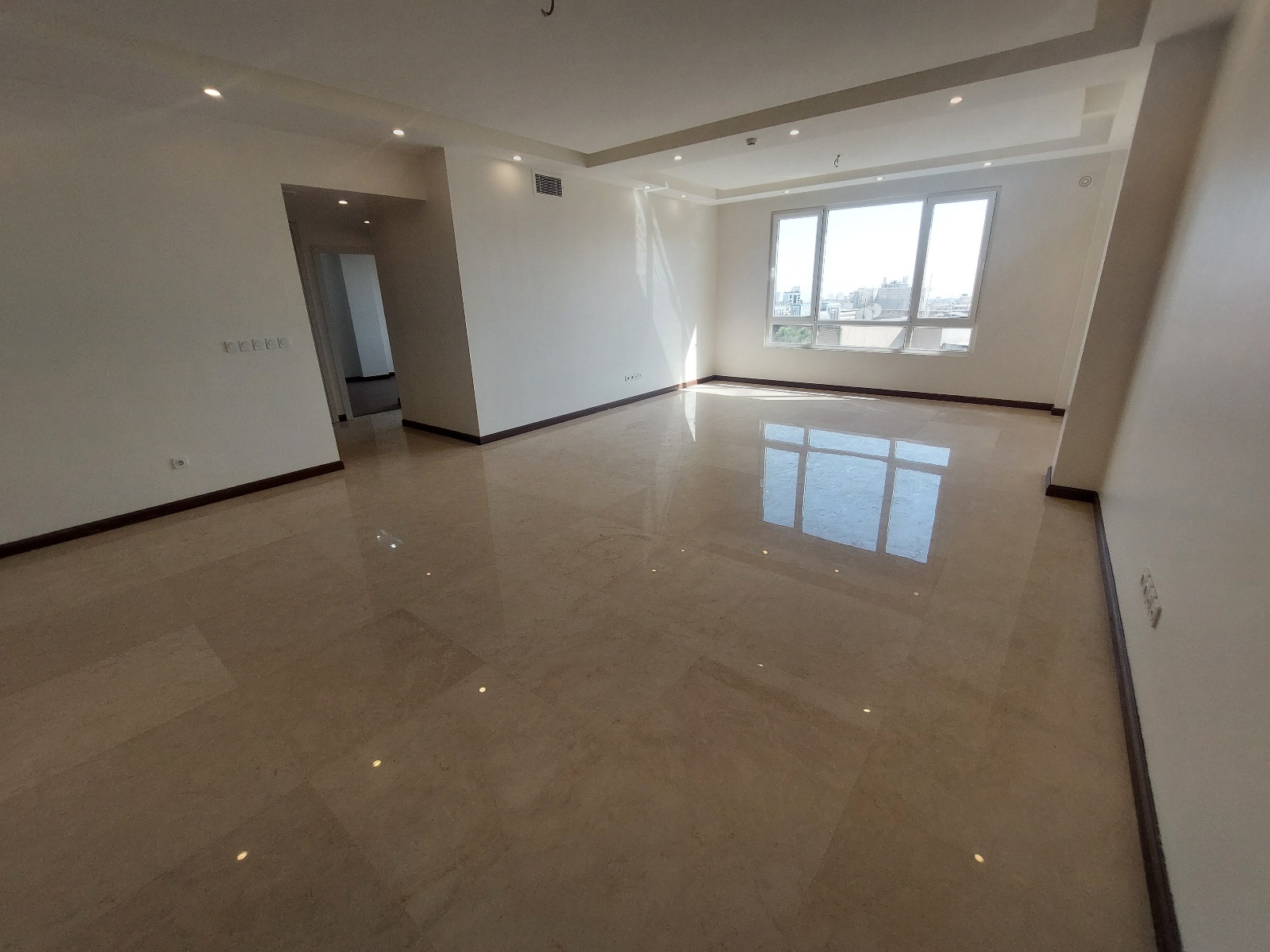 اپارتمان 146 متری دولت زیبا غرق نور