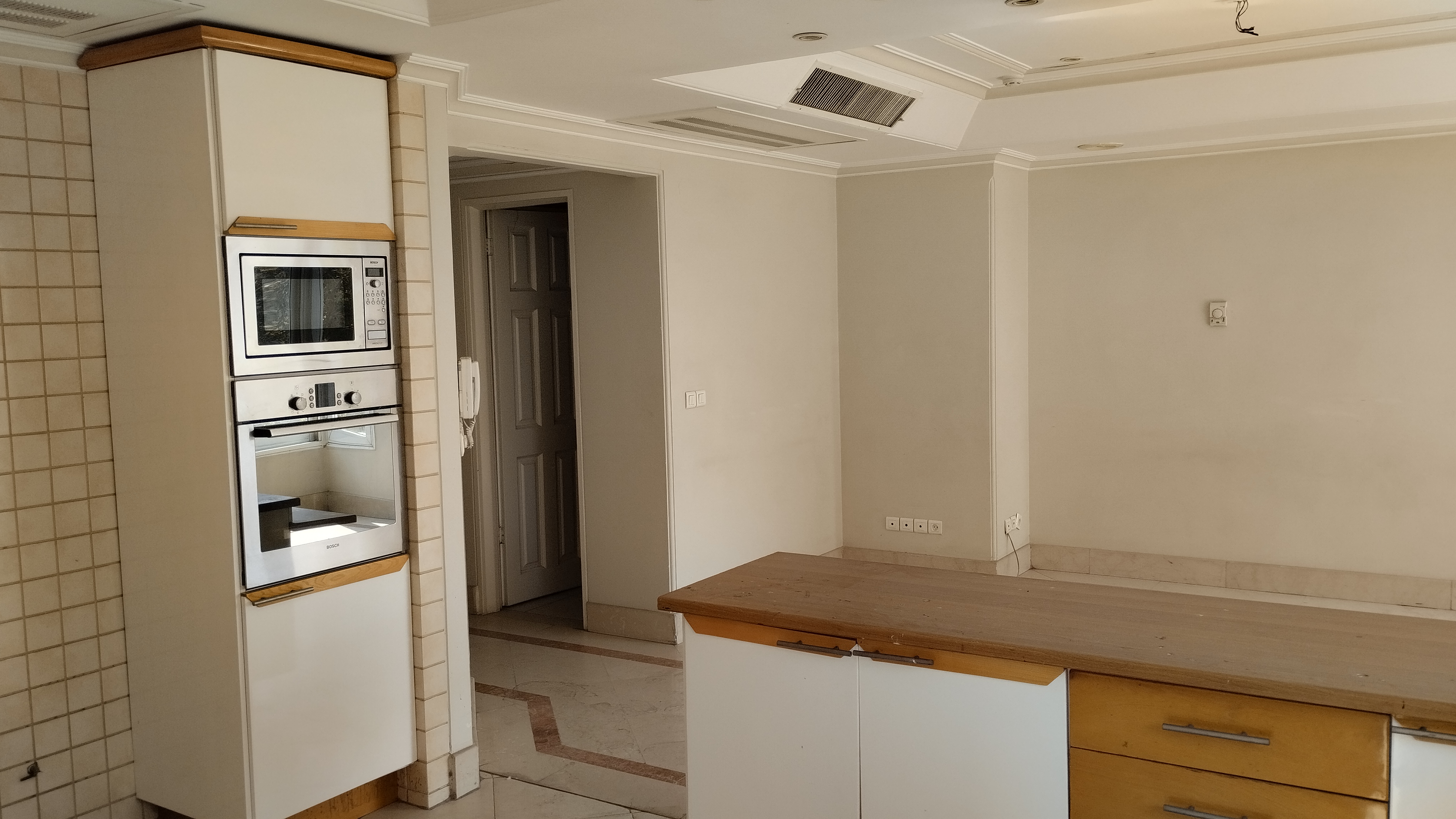 فروش 200 متر 3 خواب فول امکانات نیاوران