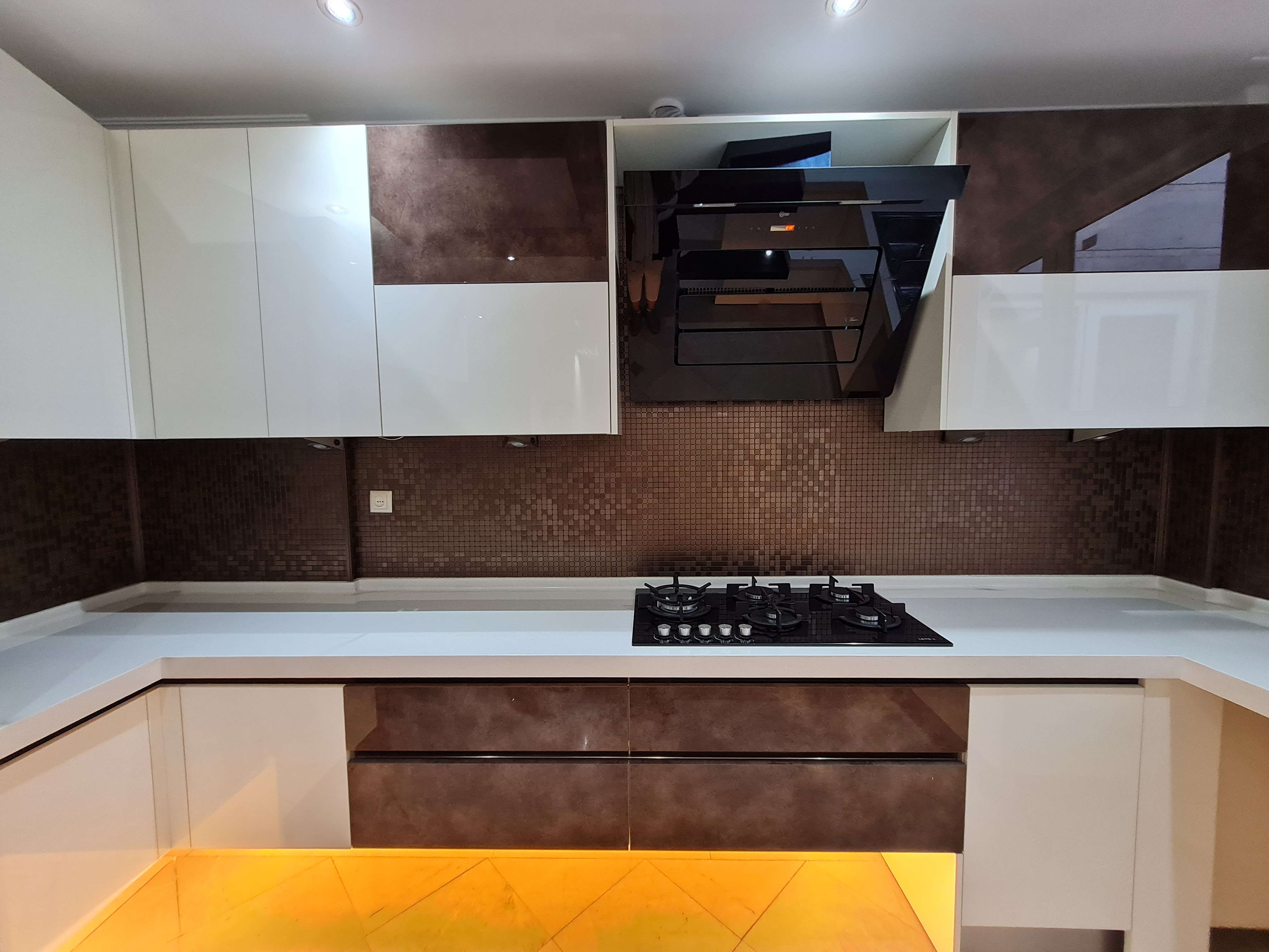 فروش آپارتمان 85 متر فرمانیه تاپ لوکیشن