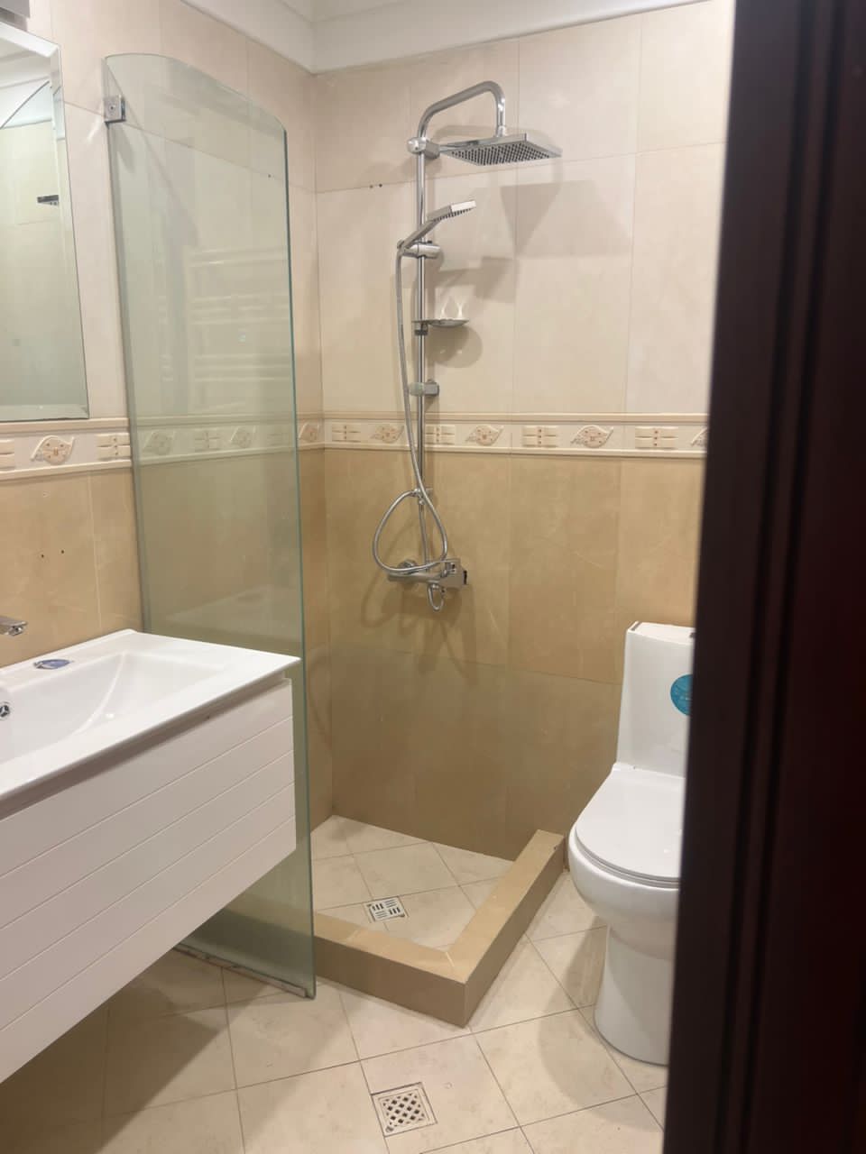 اجاره آپارتمان 120متر مربع تاپ لوکیشن فرمانیه