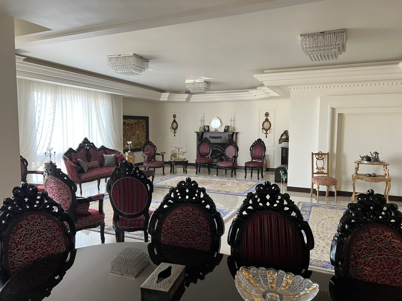 اجاره آپارتمان 270متر فرمانیه شرقی فول مشاعات