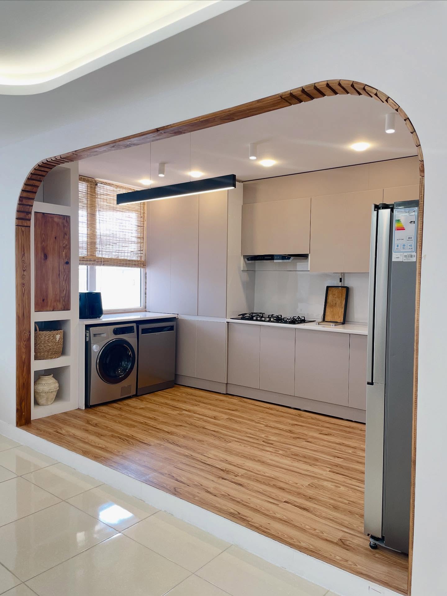 فروش آپارتمان 146 متر پاسداران گلستان روبه حیاط فول مشاعات