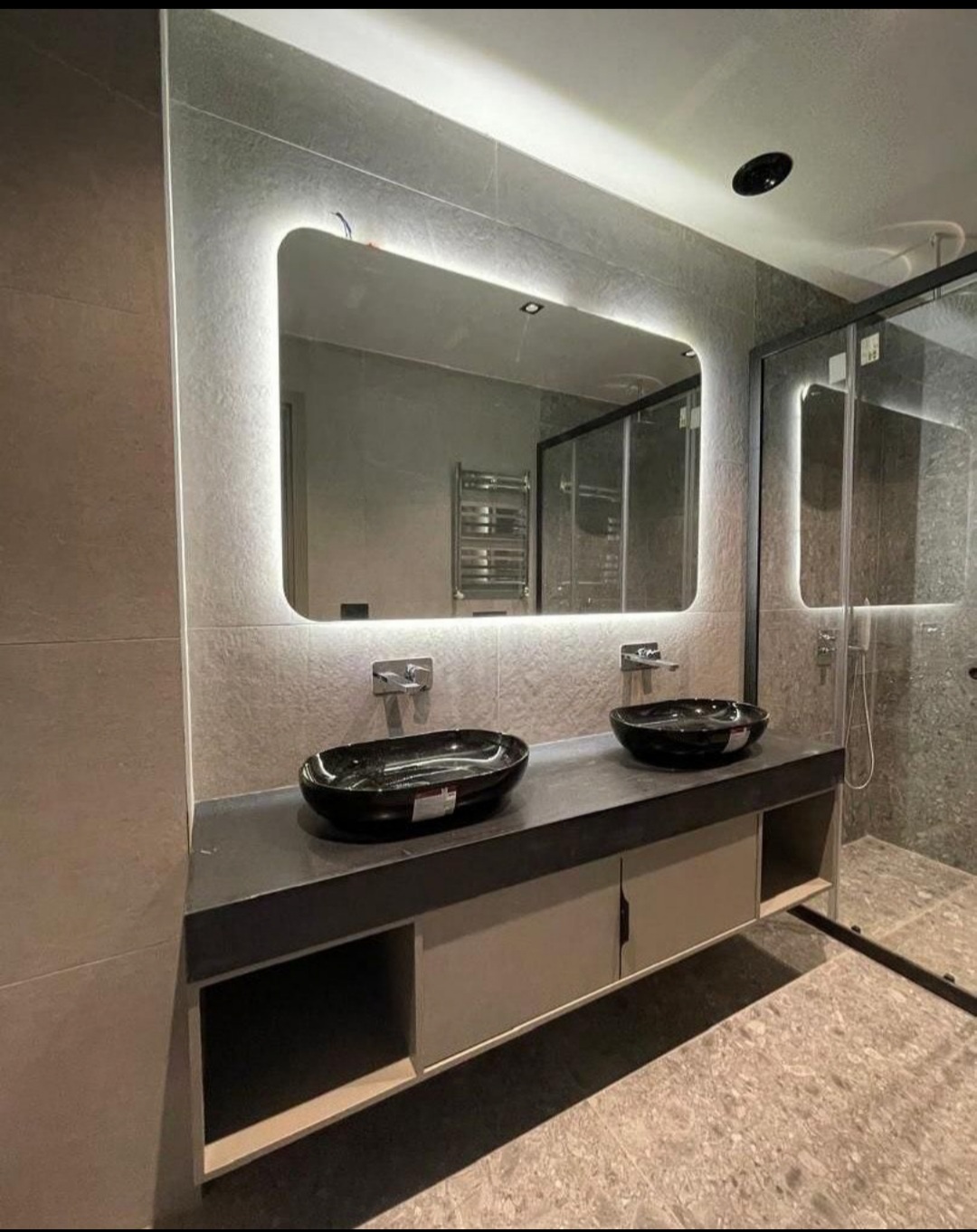 فروش اپارتمان نیاوران 207 ممتر پاگرد مجزا لوکیشن اول امنیت دسترسی تهاتر ویو سبز