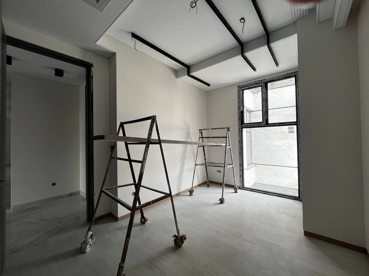 فروش آپارتمان 190 متر آجودانیه 3 خواب مستر