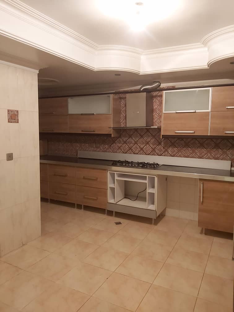 فروش آپارتمان 145 متر 3 خواب فول مشاعات تاپ لوکیشن