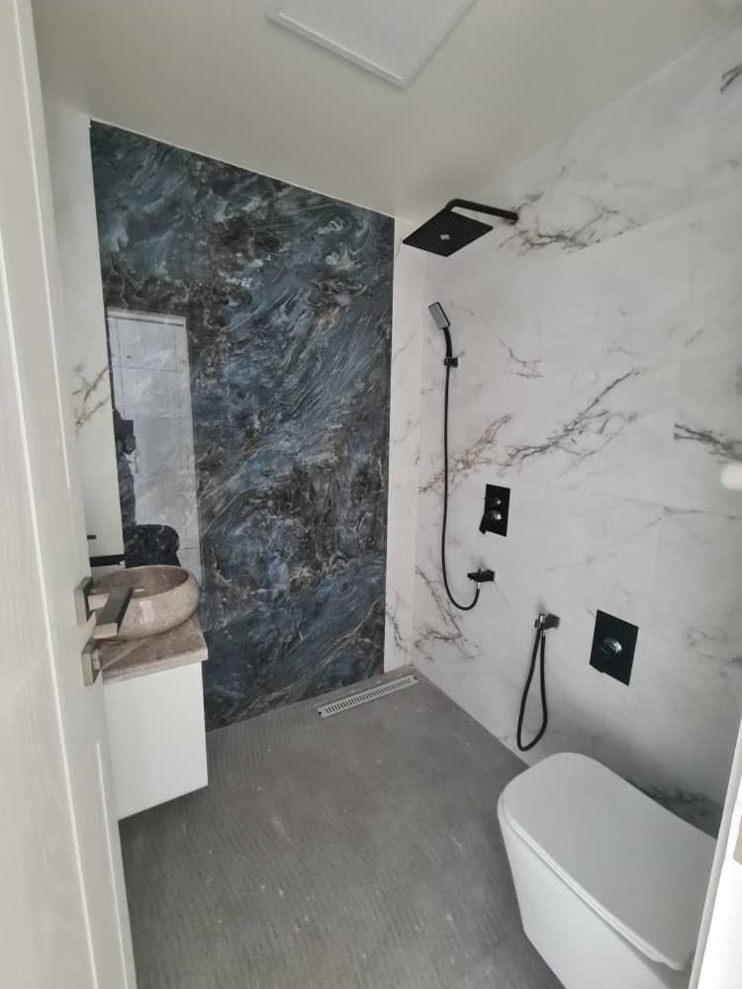 فروش آپارتمان 92متر درب دوم کیکاووس لوکیشن بی نظیر