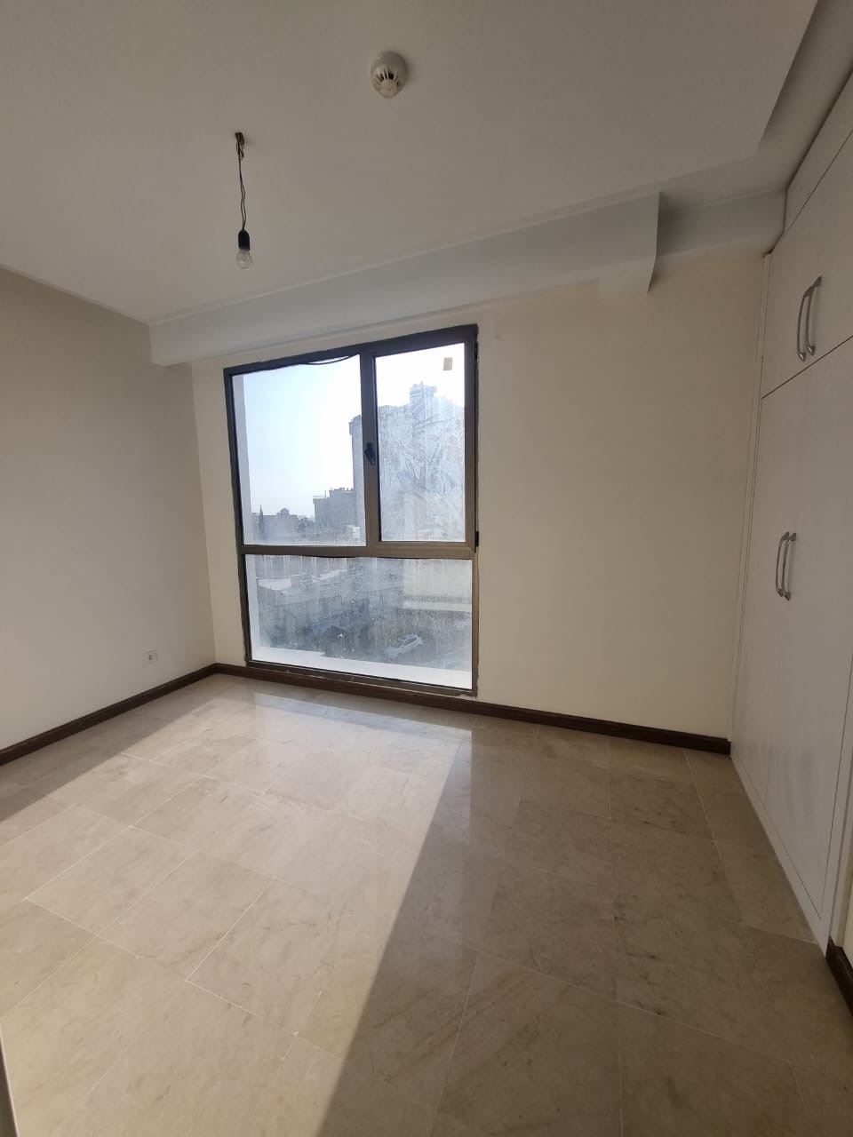 فروش آپارتمان 136 متر دولت 3 خواب کلیدنخورده 4 پارکینگ