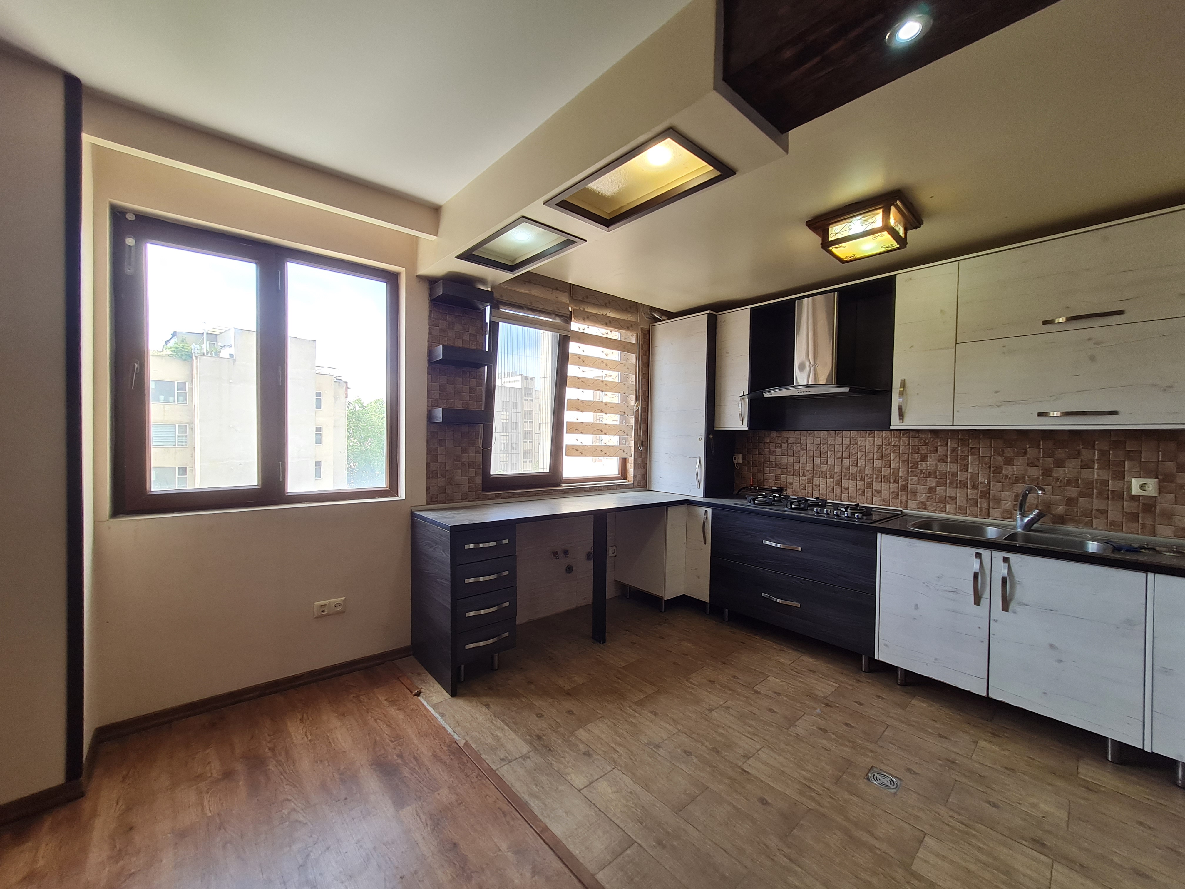 فروش آپارتمان 75 متر تاپ لوکیشن دیباجی جنوبی