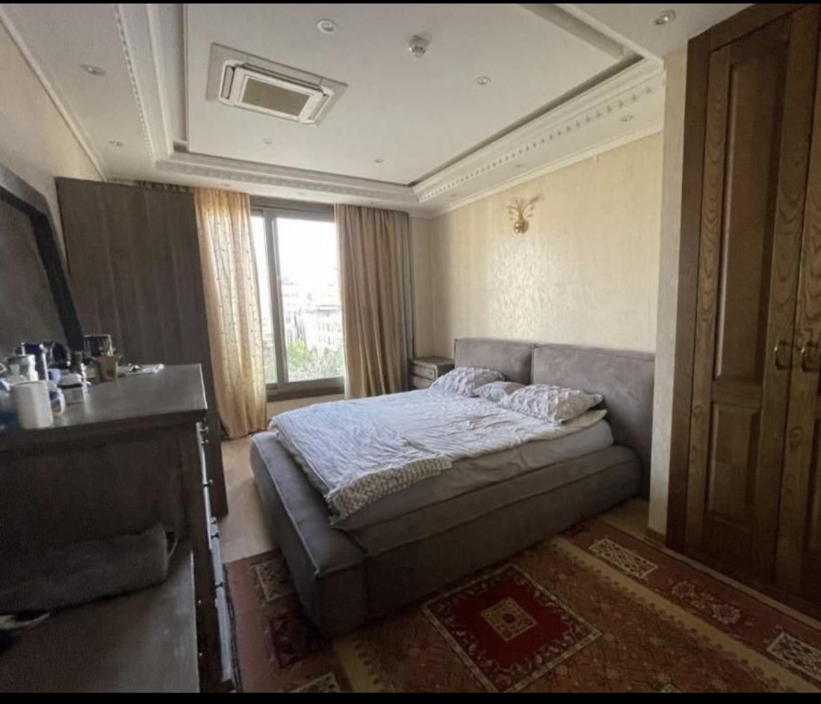 اجاره آپارتمان 230 متر فرمانیه 3 جهت نور مستقیم