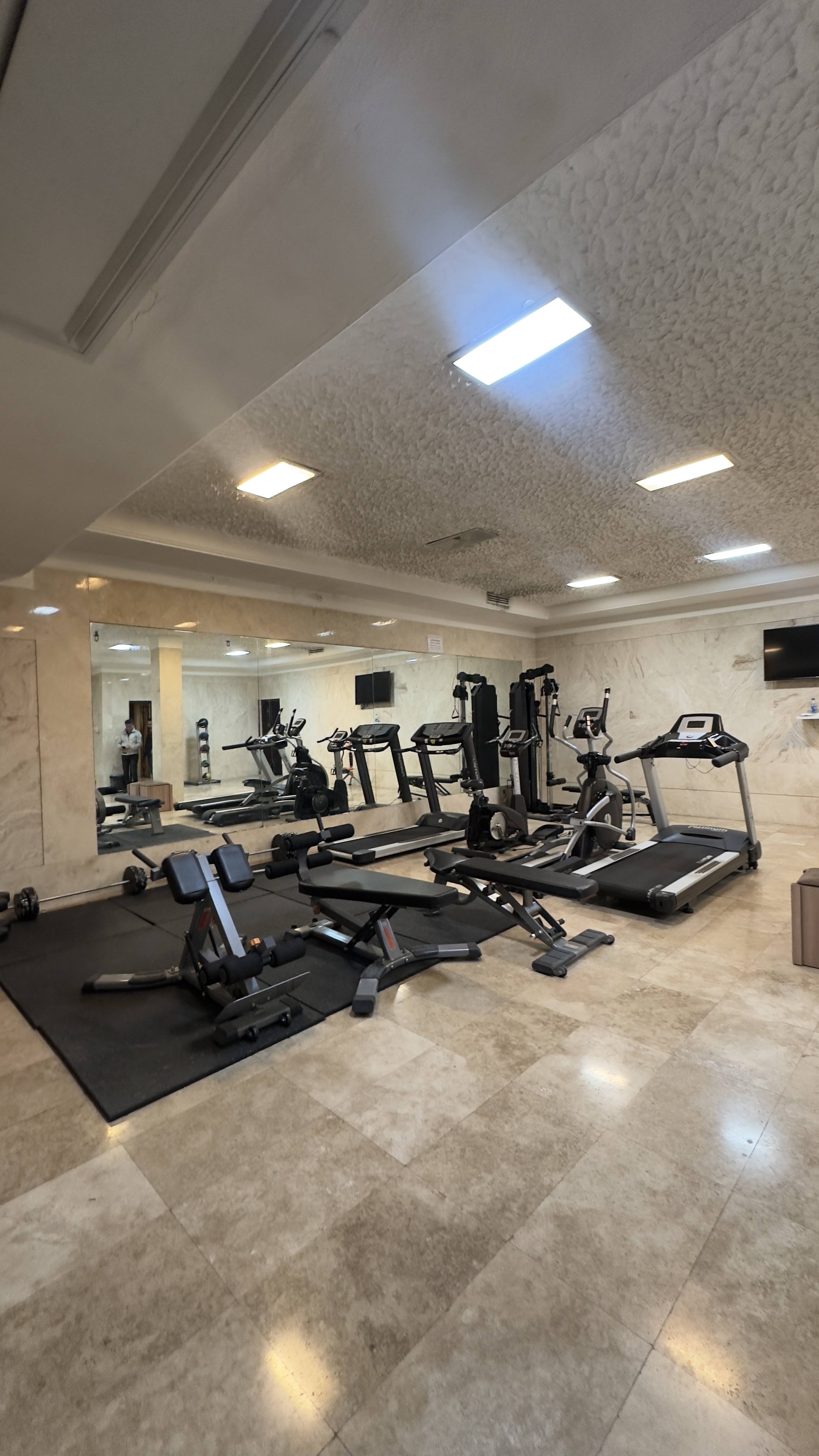 اجاره آپارتمان 280متر  مژده