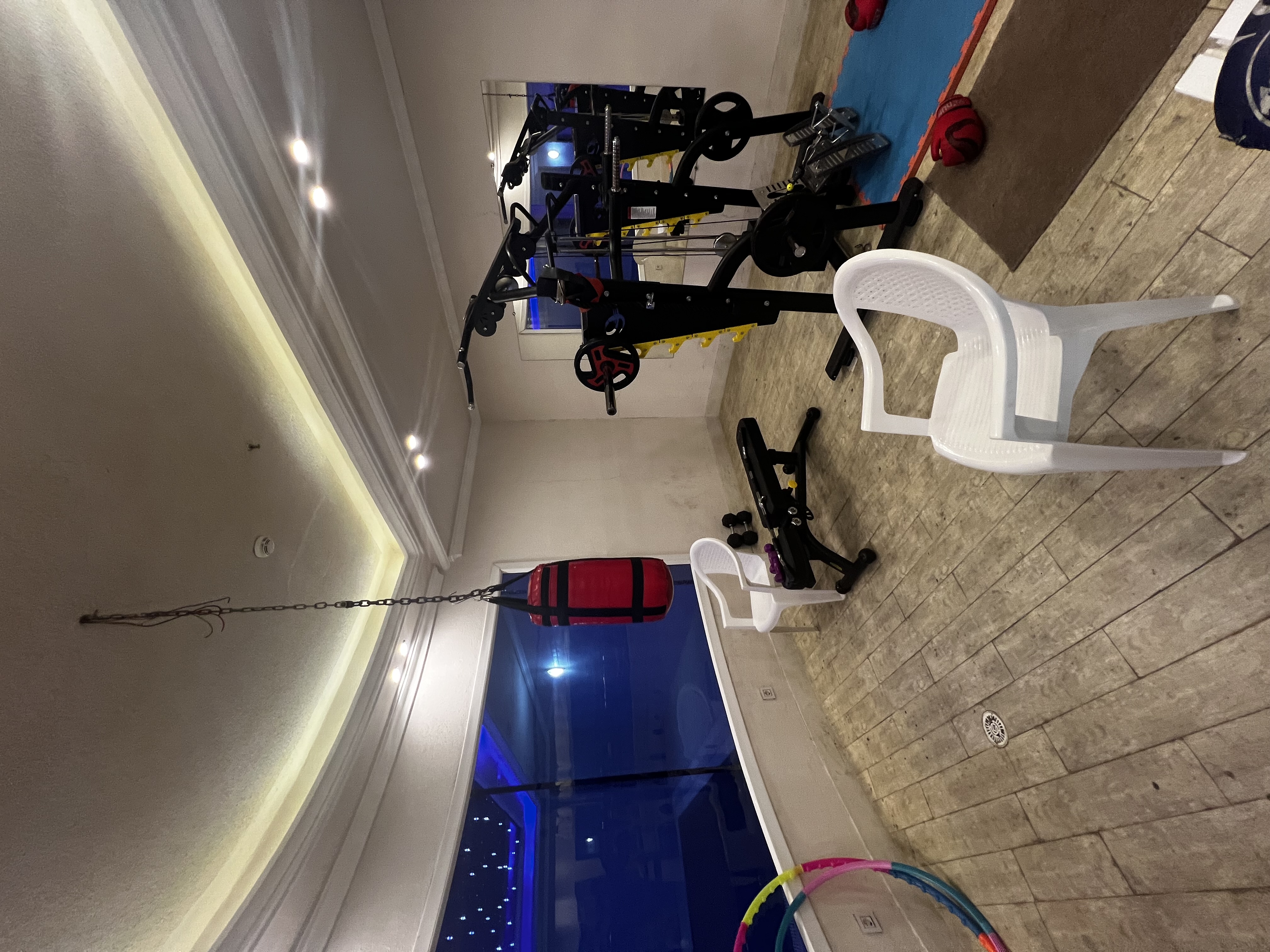 فروش 281 متر آپارتمان قلب دروس اکازیون