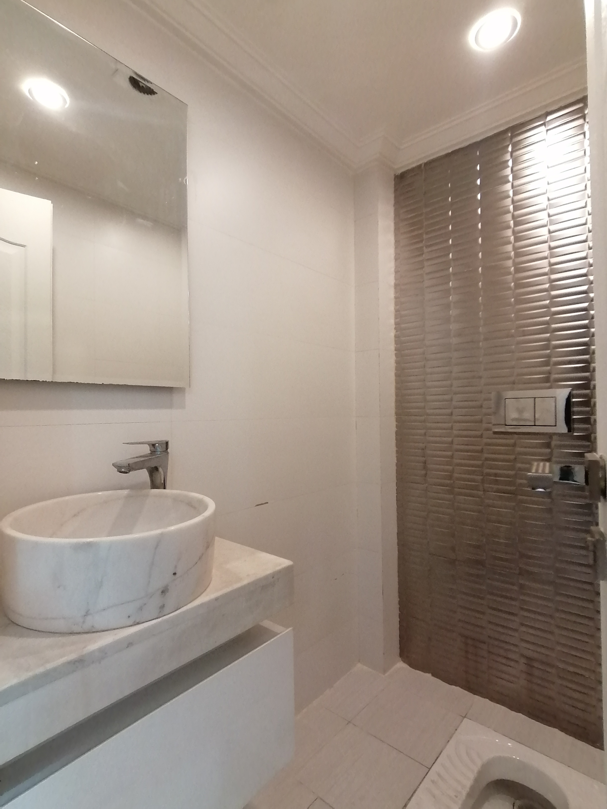 فروش آپارتمان 100 متر کیکاوس 2خواب آکواریوم نور