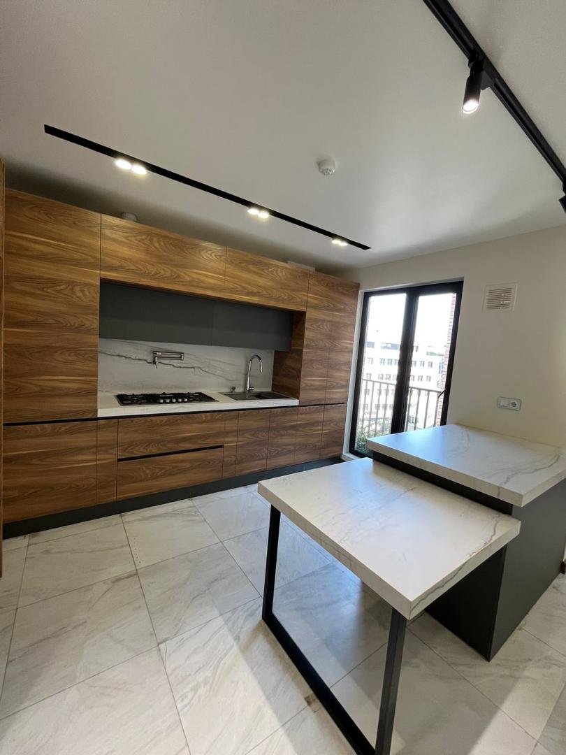 اجاره آپارتمان 70 متر کاشانک طبقه 10 فول امکانات