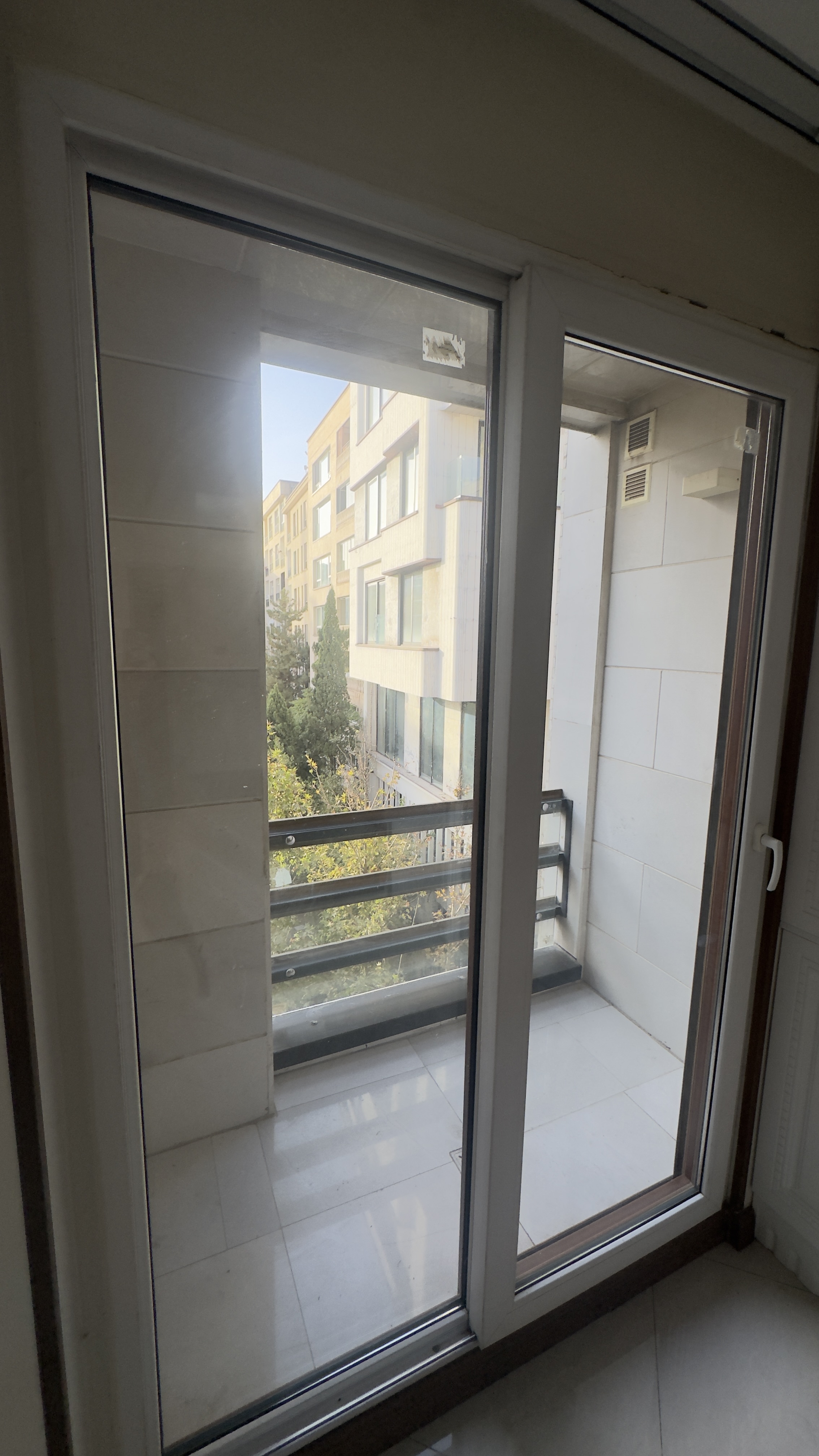 105 متر دو خواب فول مشاعات