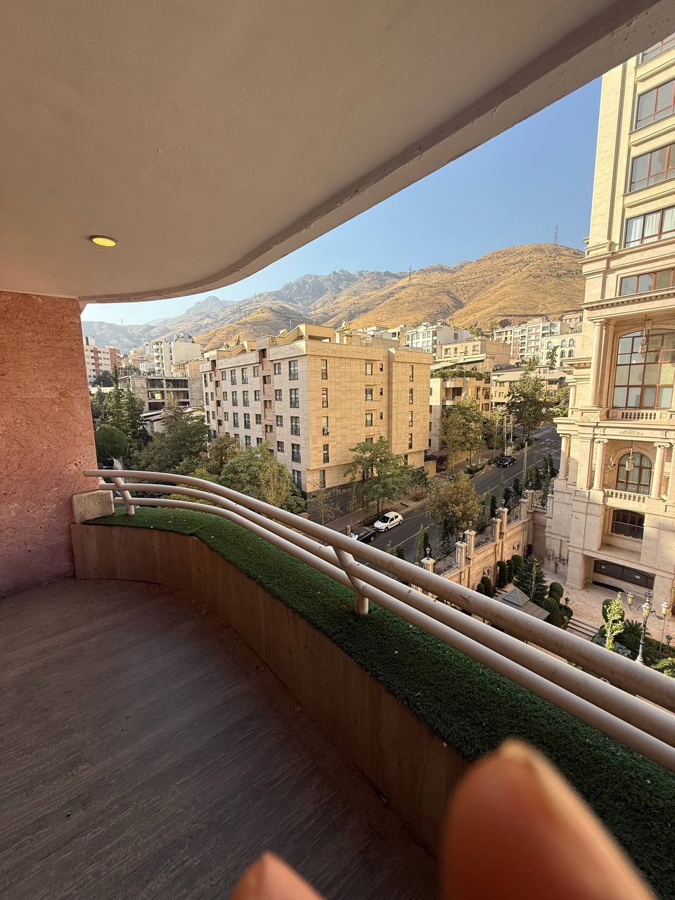 اجاره اپارتمان 200 متری در نیاوران