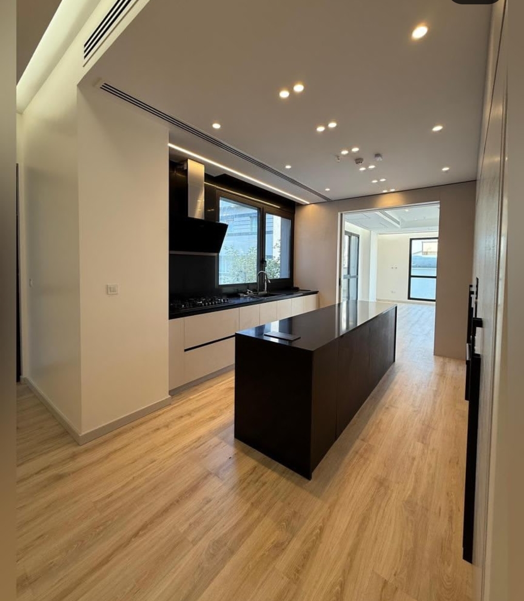 فروش 150متر 3خواب تاپ لوکیشن ریحانی